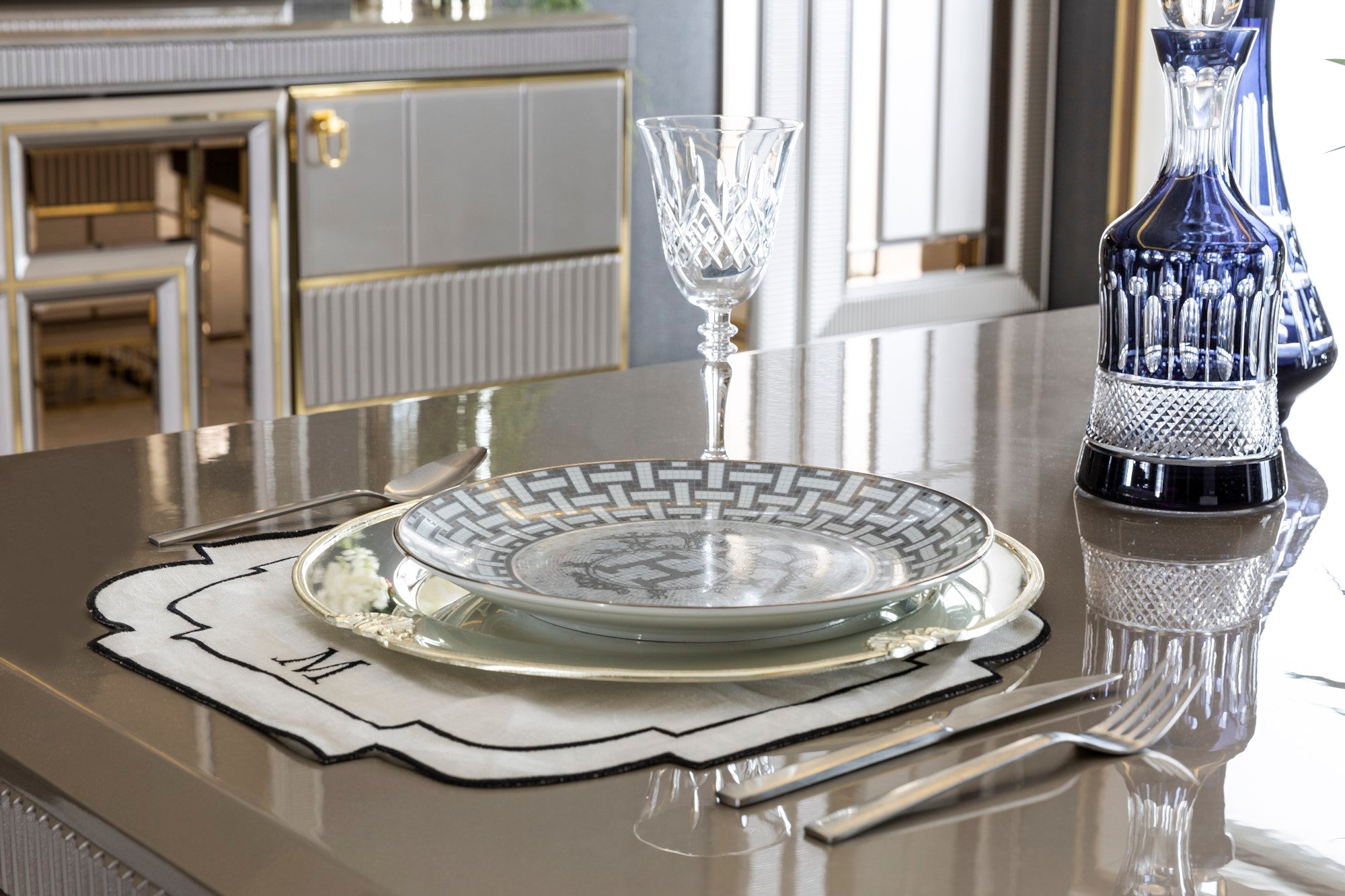 Versace Diningroom Set (Table & 6 Chair & Console With Mirror)