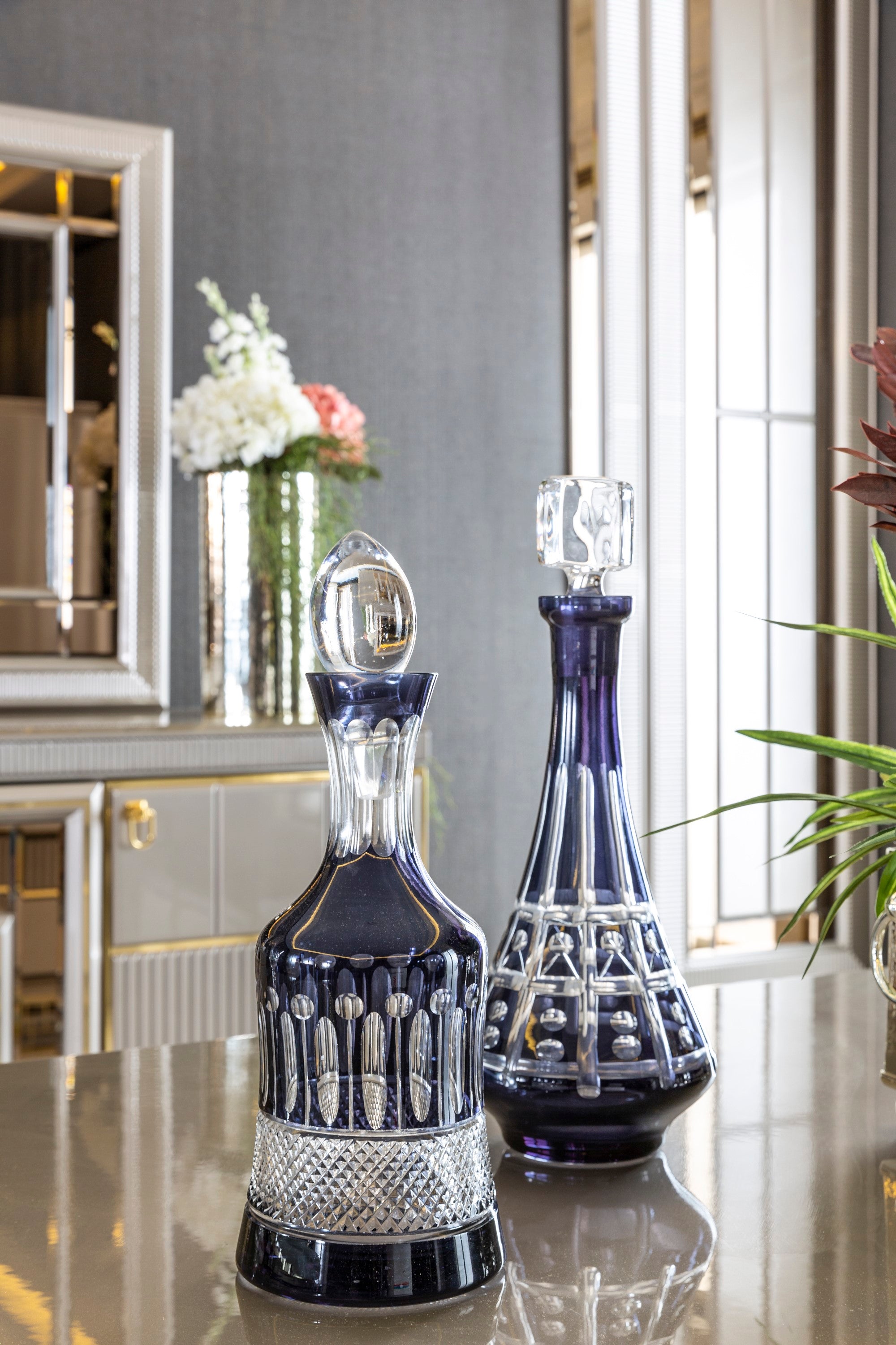 Versace Diningroom Set (Table & 6 Chair & Console With Mirror)