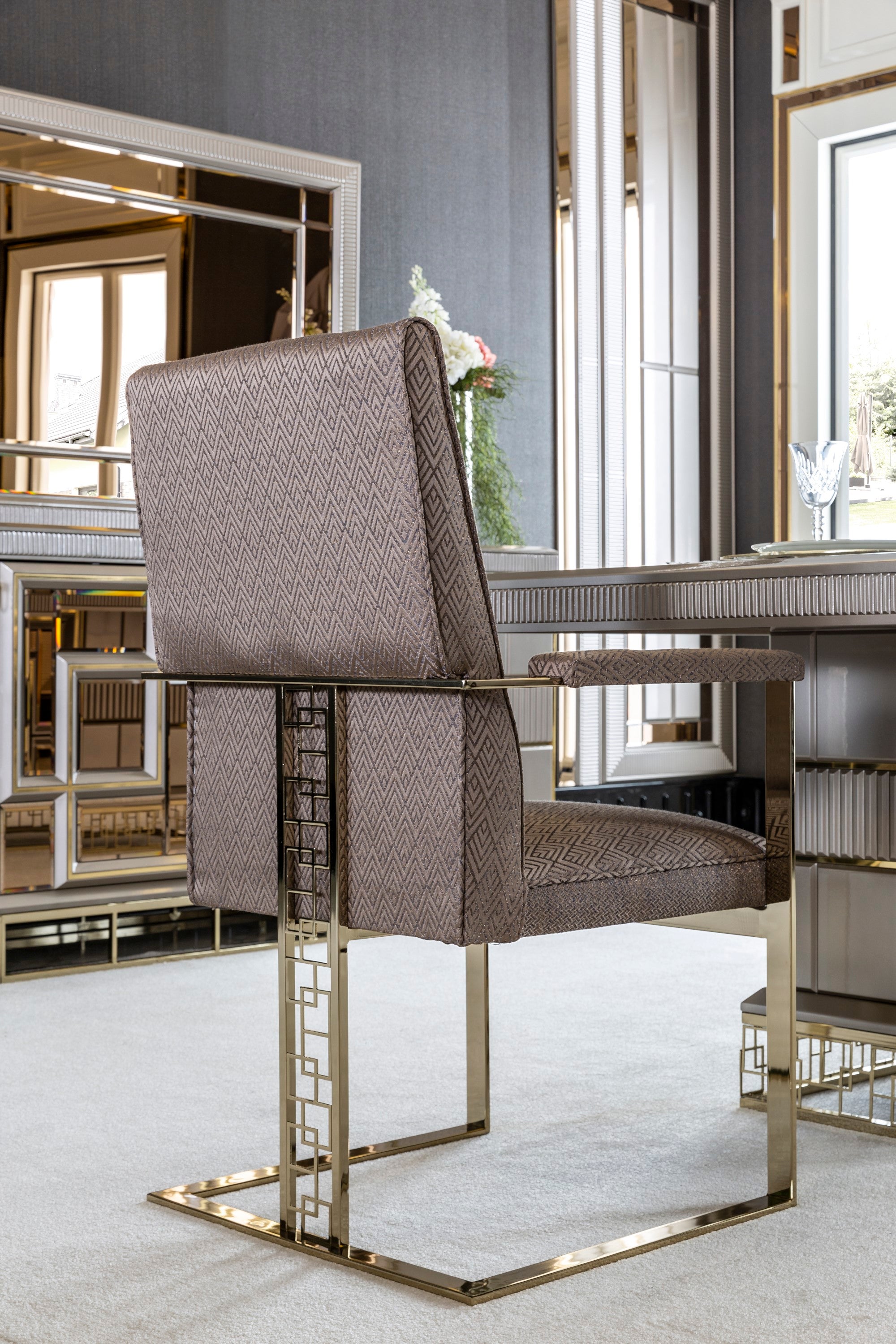 Versace Diningroom Set (Table & 6 Chair & Console With Mirror)