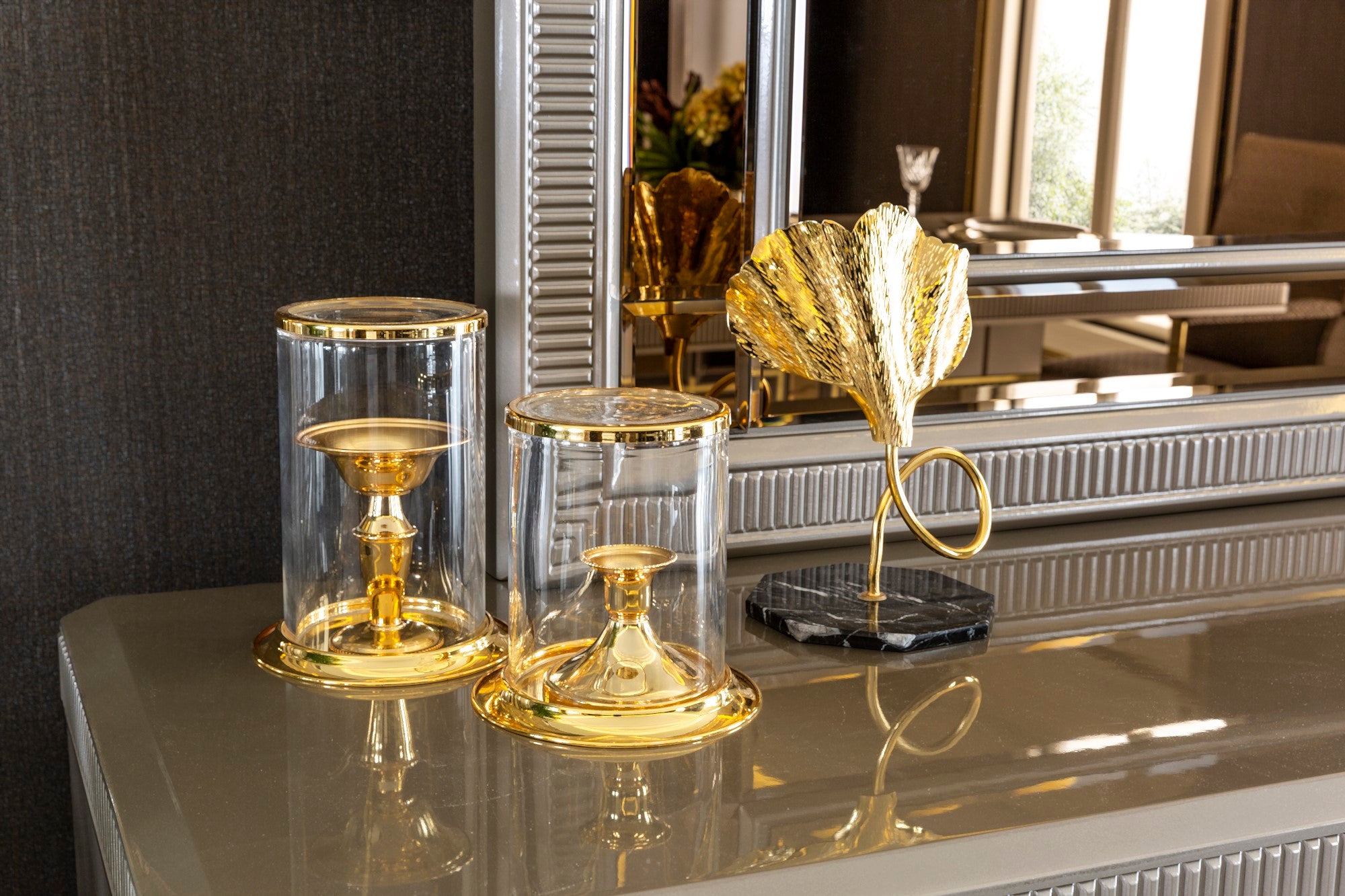 Versace Diningroom Set (Table & 6 Chair & Console With Mirror)