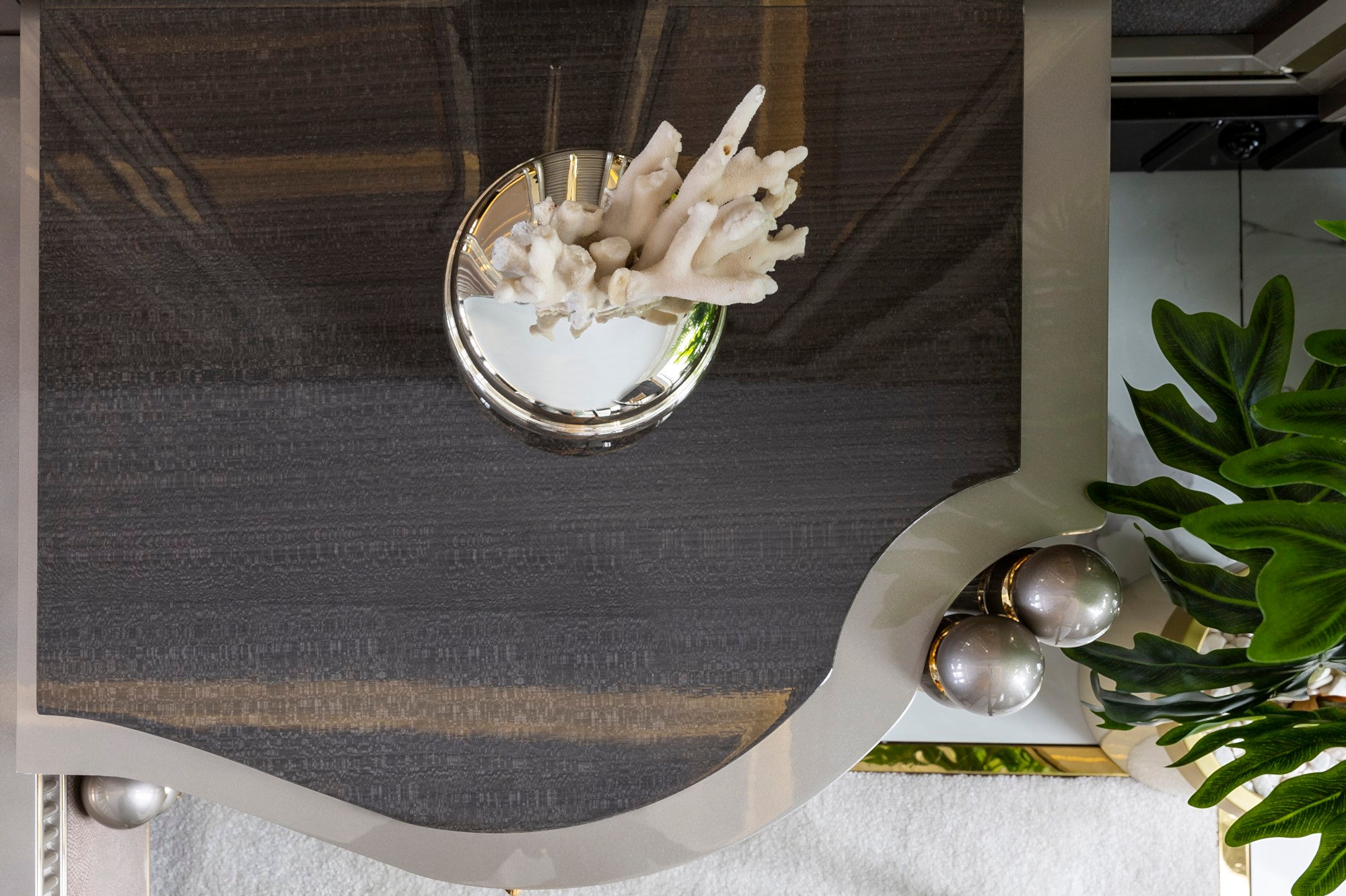 Bentley Bedroom (Queen Storage Bed With Headboard & Dresser With Mirror & Pouf & 2 Nightstand With Back Panel)