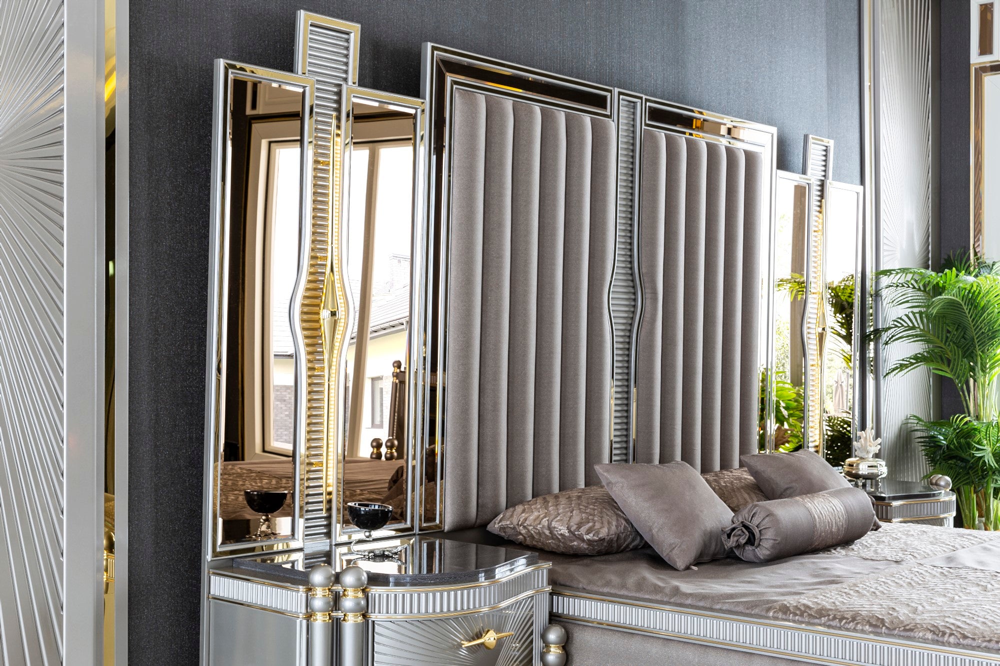 Bentley Bedroom (Queen Storage Bed With Headboard & Dresser With Mirror & Pouf & 2 Nightstand With Back Panel)