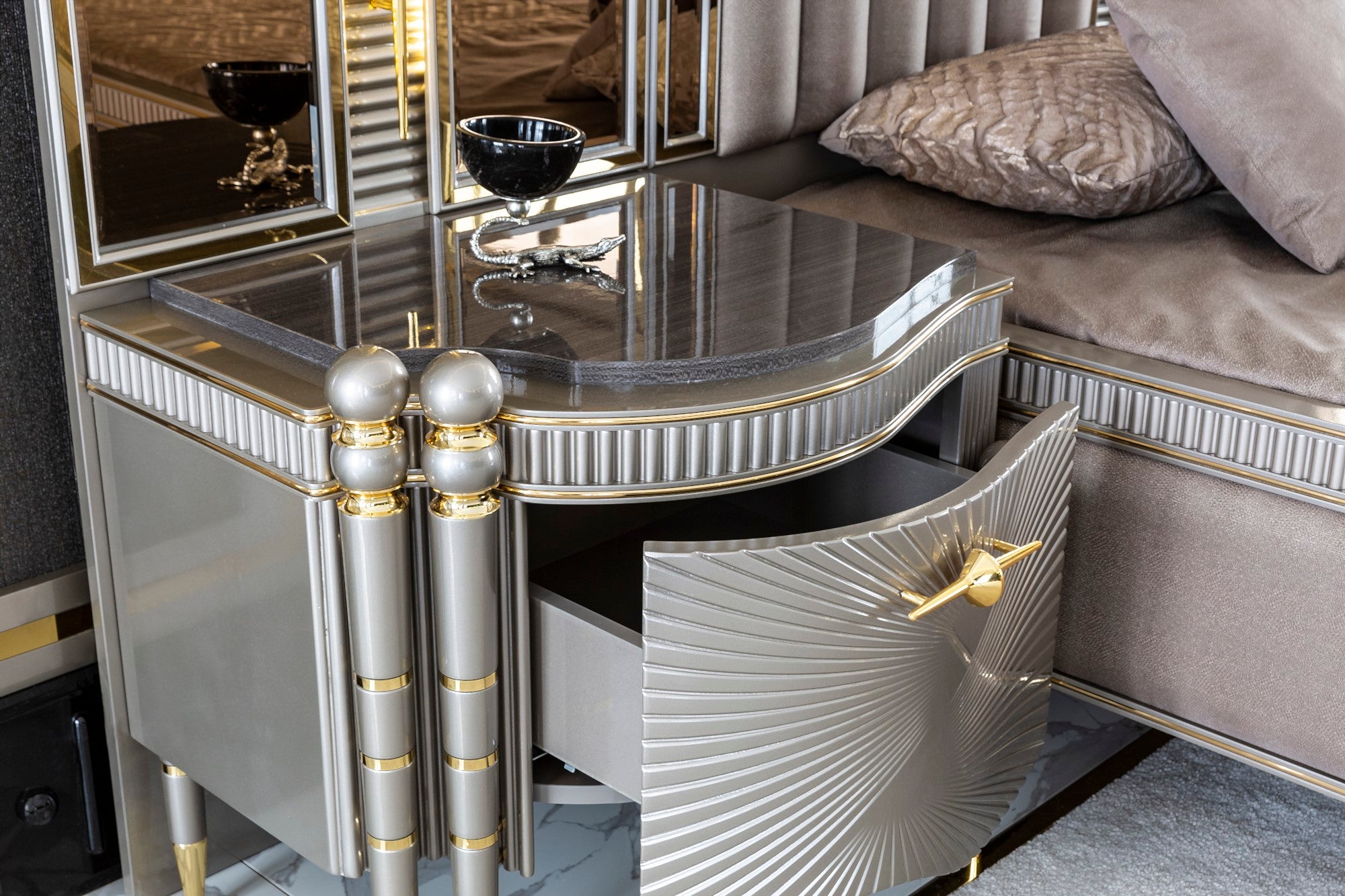 Bentley Bedroom (Queen Storage Bed With Headboard & Dresser With Mirror & Pouf & 2 Nightstand With Back Panel)