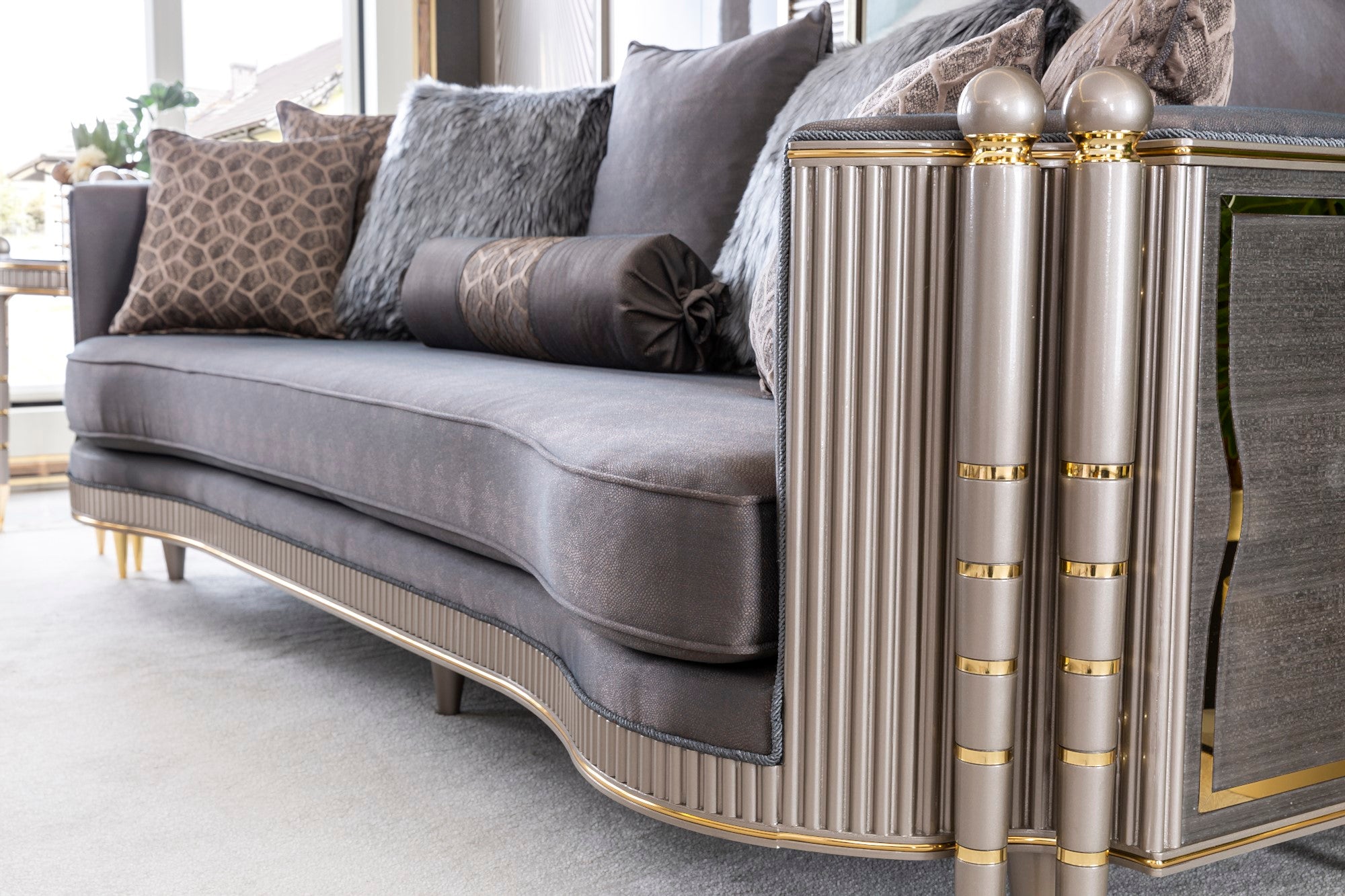Bentley Stationary Livingroom Set (1 S Line Sofa & 1 Bombe Curve Sofa & 2 Chair)