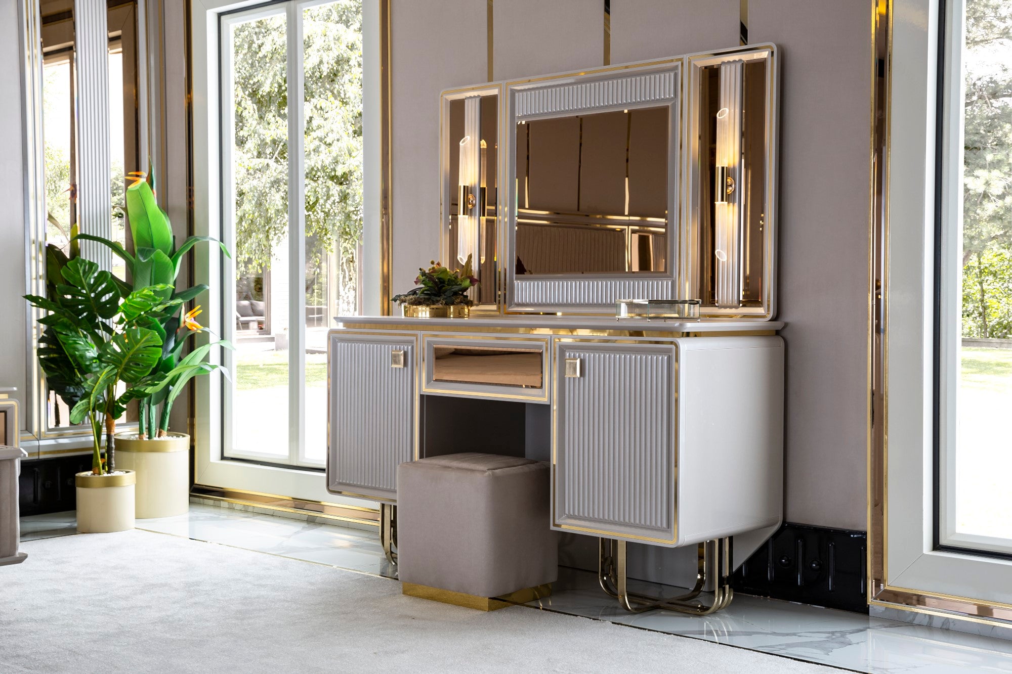 Barcelona Bedroom (Queen Storage Bed With Headboard & Dresser With Mirror & Pouf & 2 Nightstand With Back Panel & Bench)