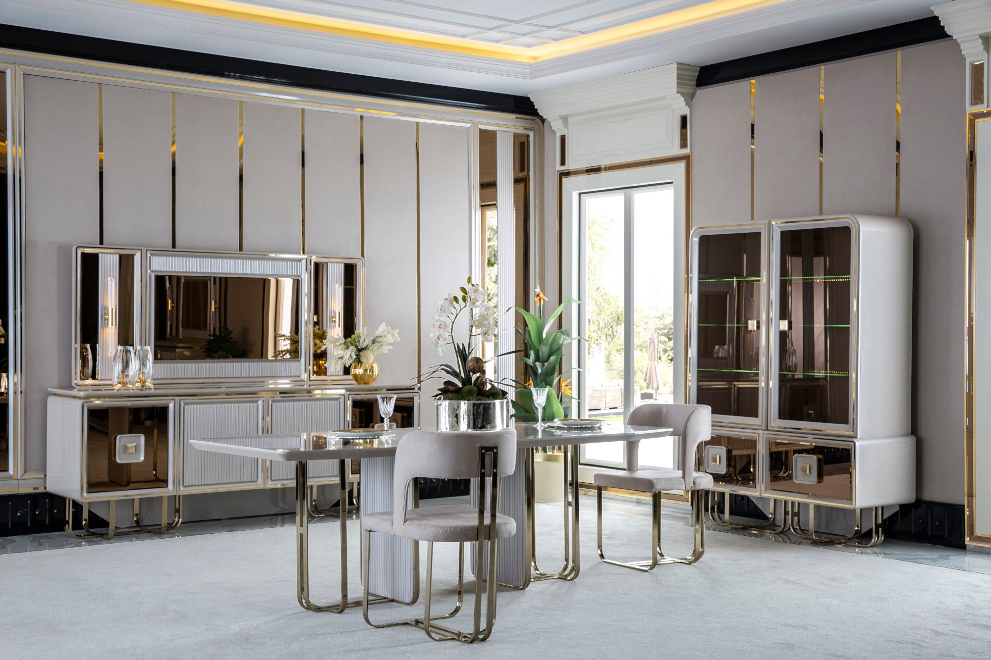 Barcelona Diningroom Set (Table & 6 Chair & Console With Mirror)