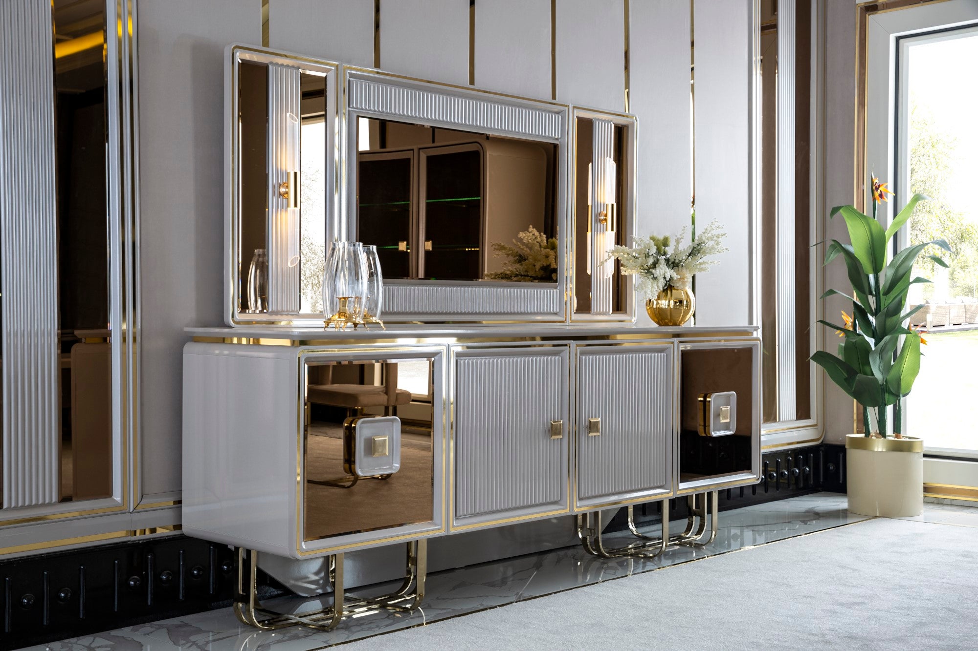 Barcelona Diningroom Set (Table & 6 Chair & Console With Mirror)