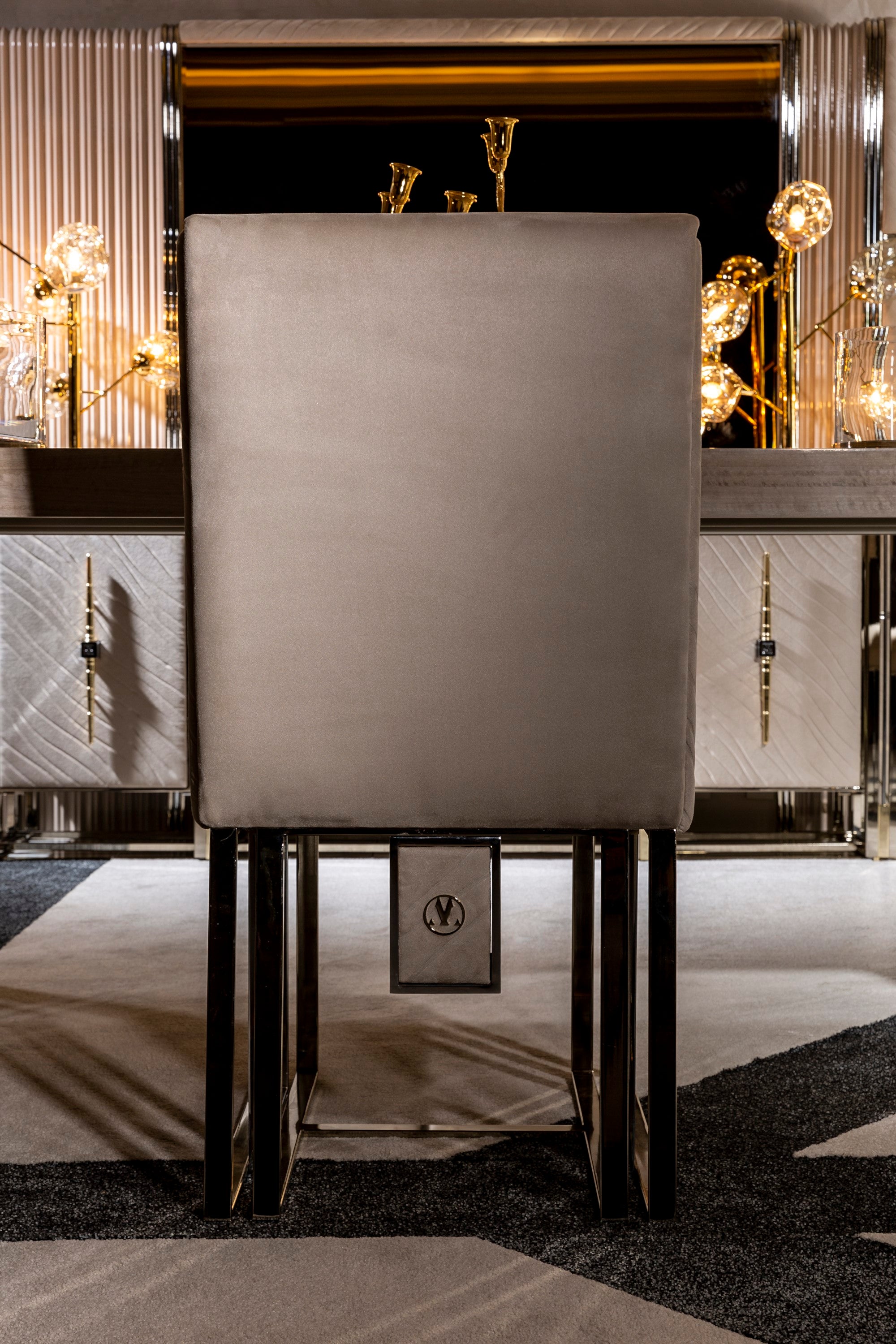 Vegas Diningroom Set (Table & 6 Chair & Console With Mirror)