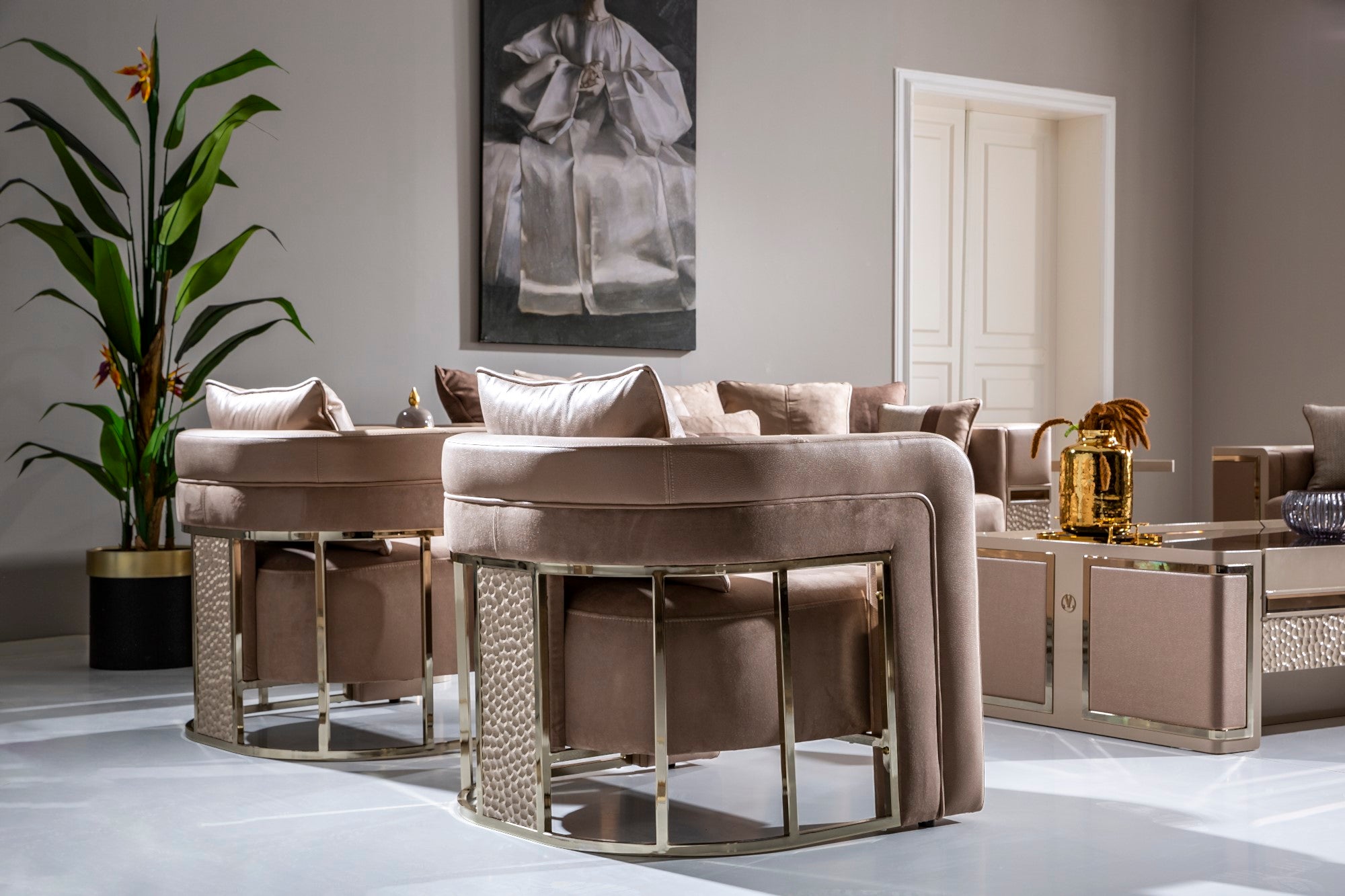 Bianca Stationary Livingroom Set (1 Sofa & 1 Sofa Chester & 2 Chair)