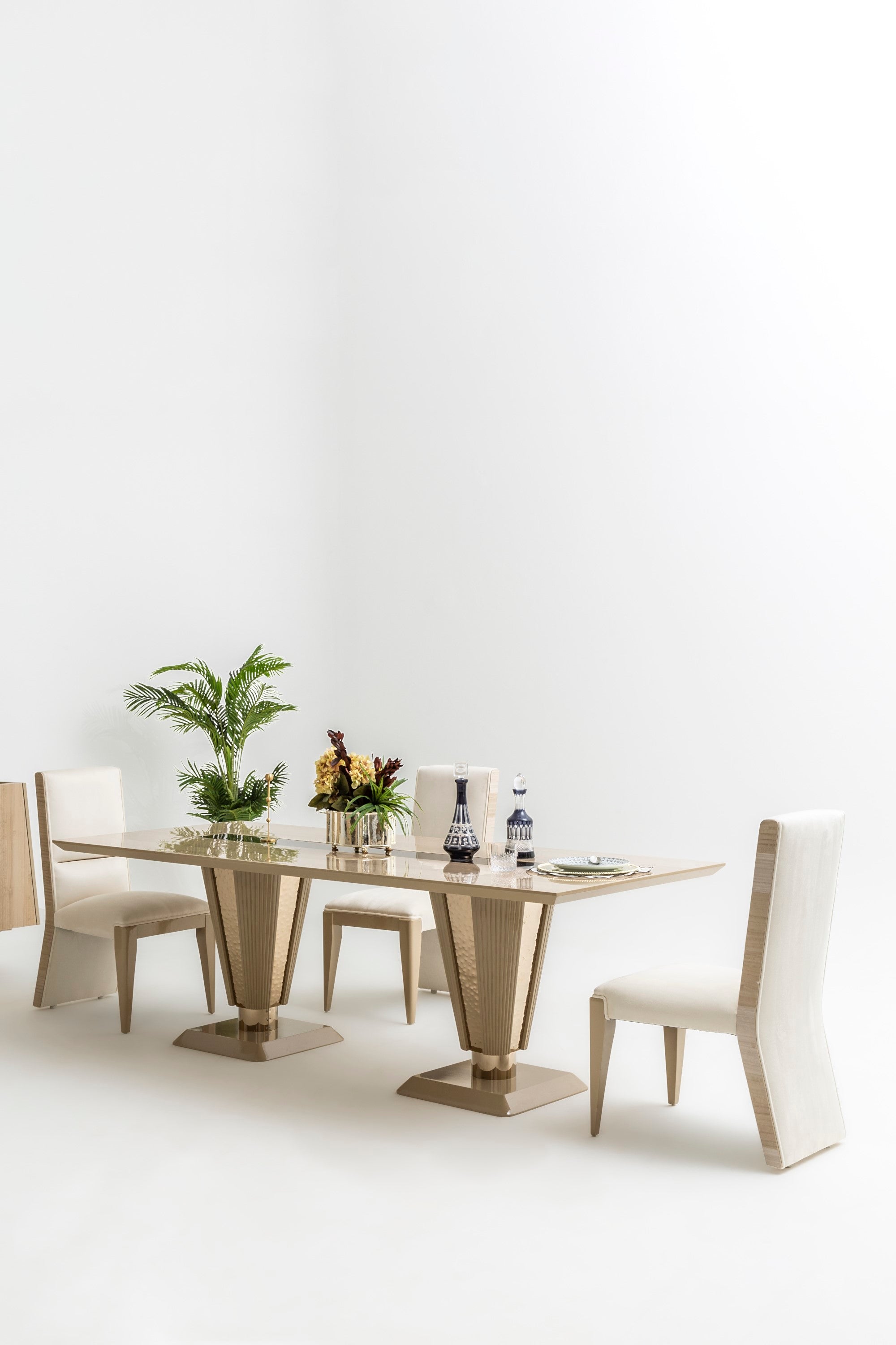 Keops Diningroom Set (Table & 6 Chair & Console With Mirror)