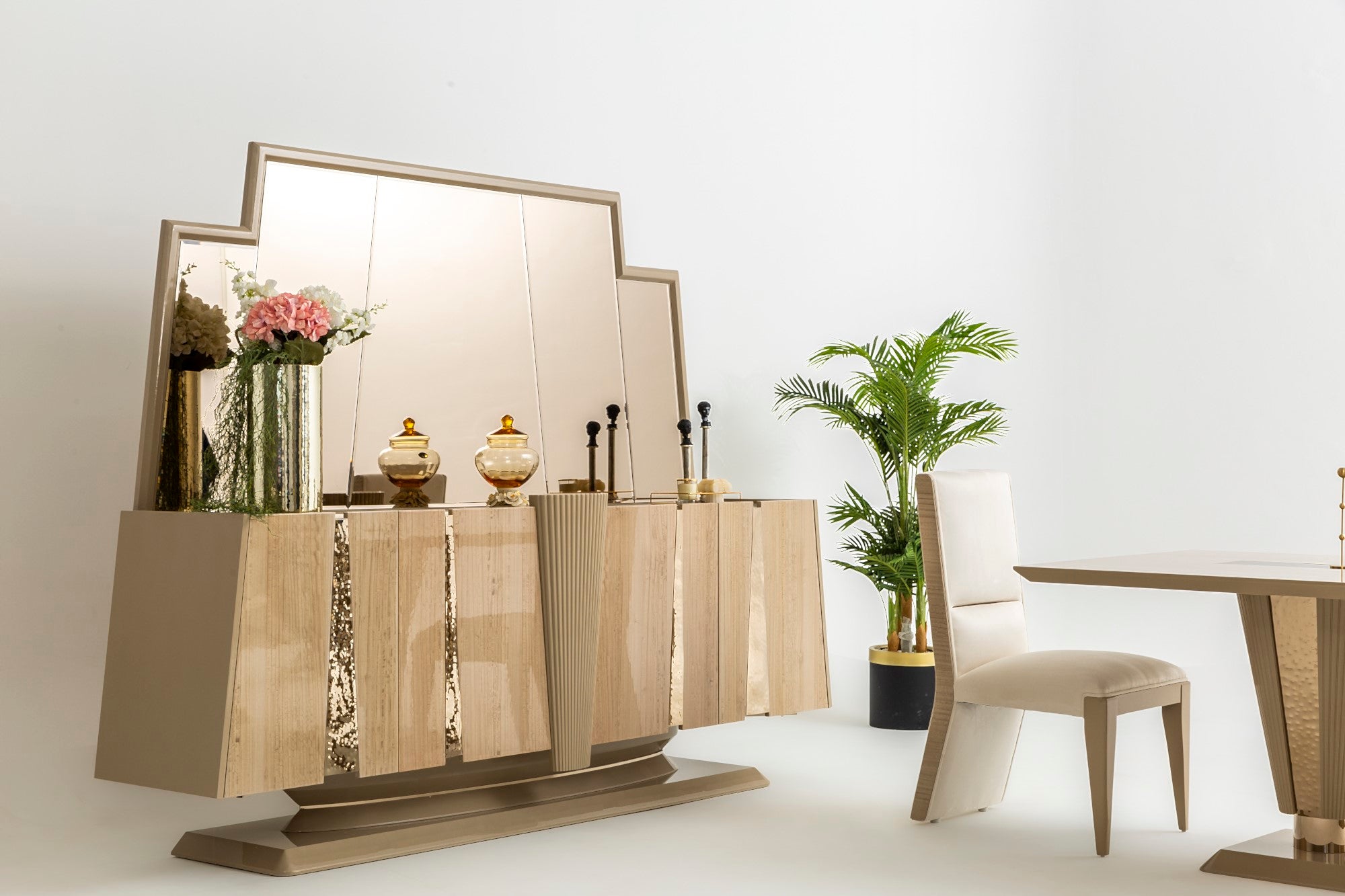 Keops Diningroom Set (Table & 6 Chair & Console With Mirror)