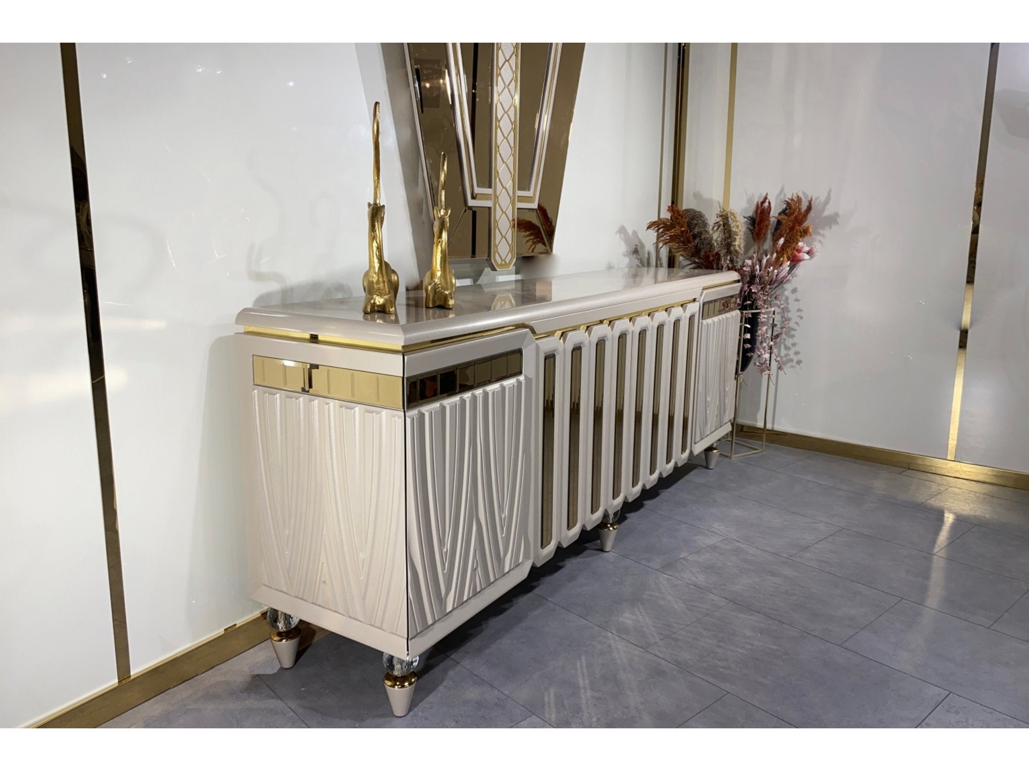 Berlin Diningroom Set (Table & 6 Chair & Console With Mirror)