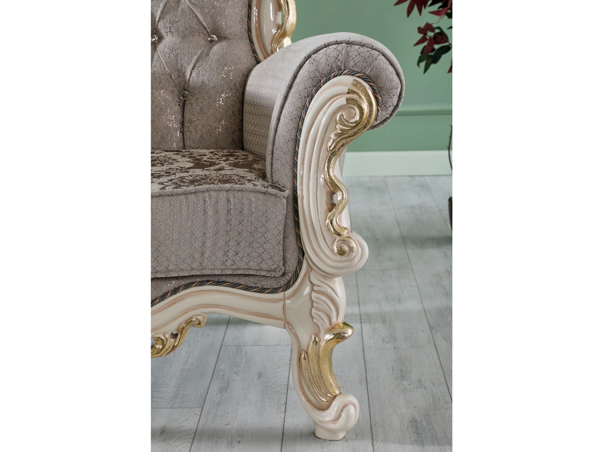 Kelebek Traditional Chair Vizon