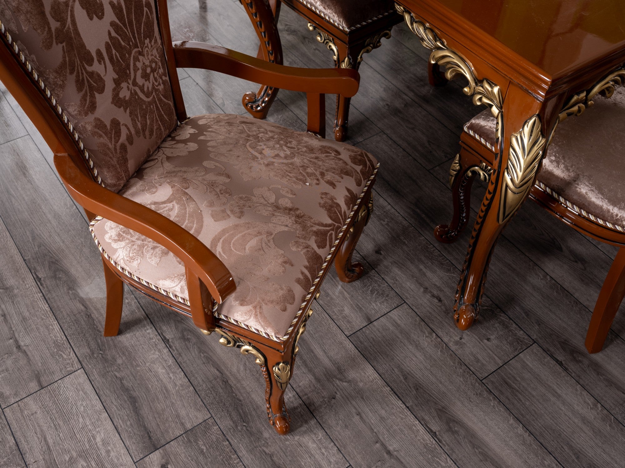 Hunkar Armchair Brown