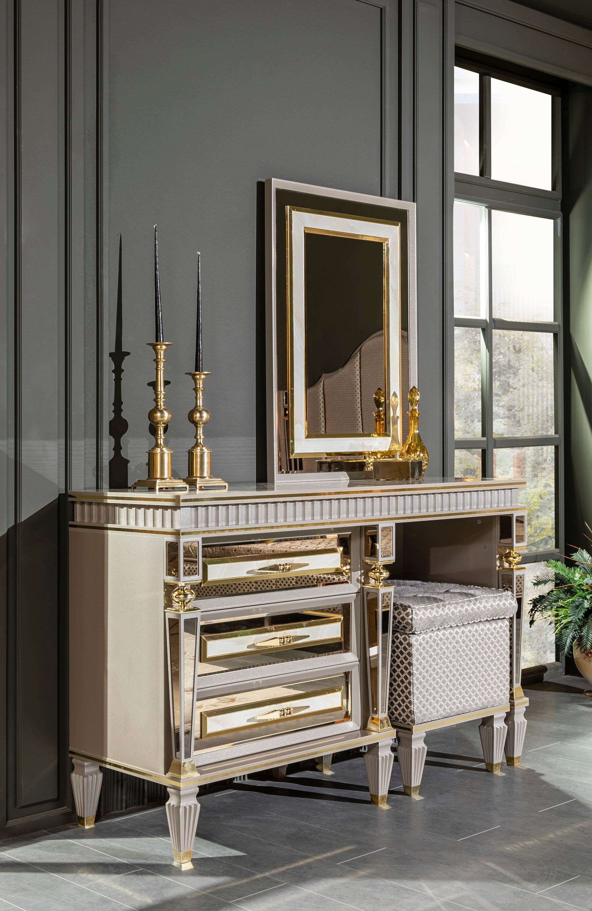 Istanbul Bedroom (Queen Storage Bed With Headboard & Dresser With Mirror & Pouf & 2 Nightstand With Back Panel & Bench)