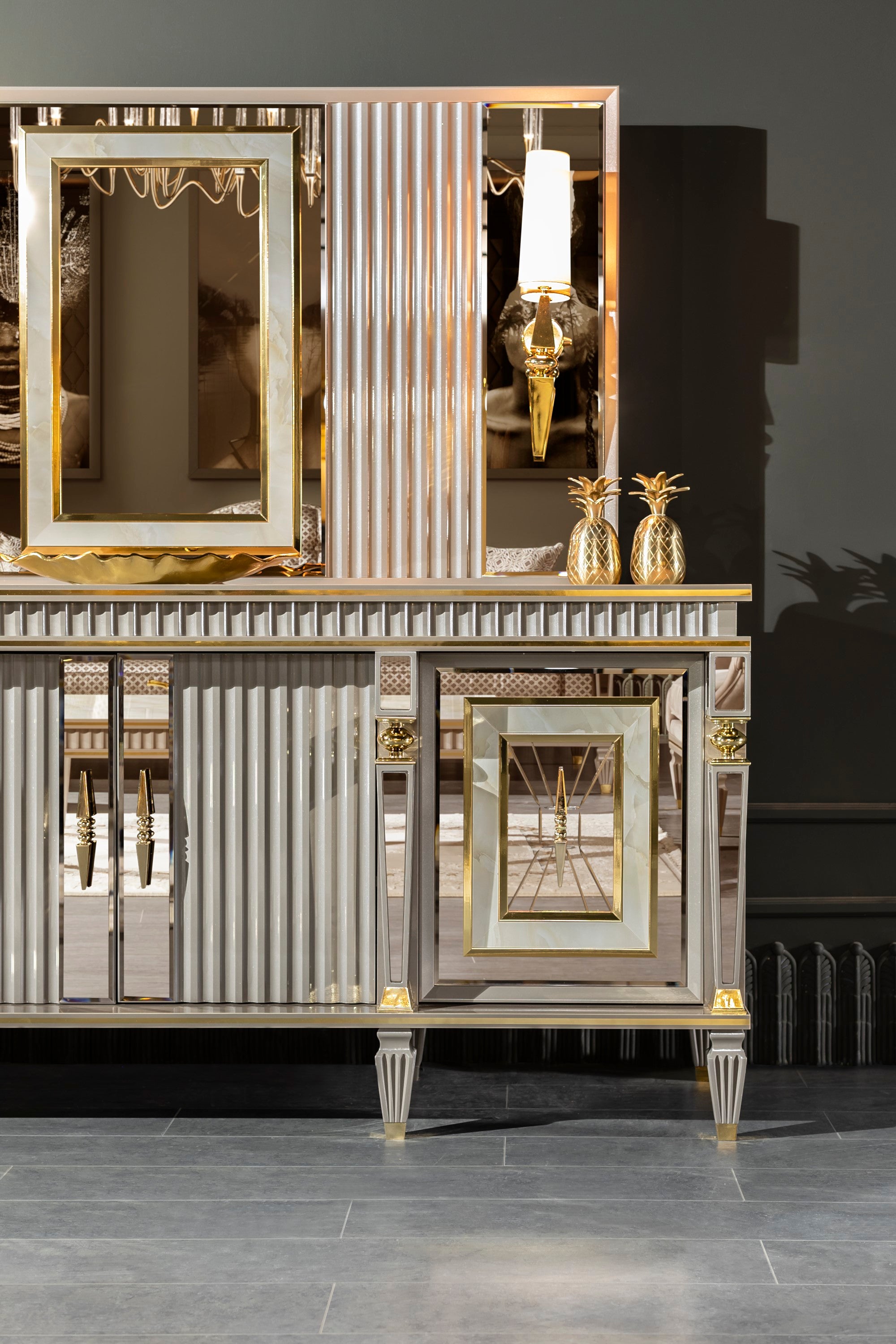 Istanbul Diningroom Set (Table & 6 Chair & Console With Mirror)