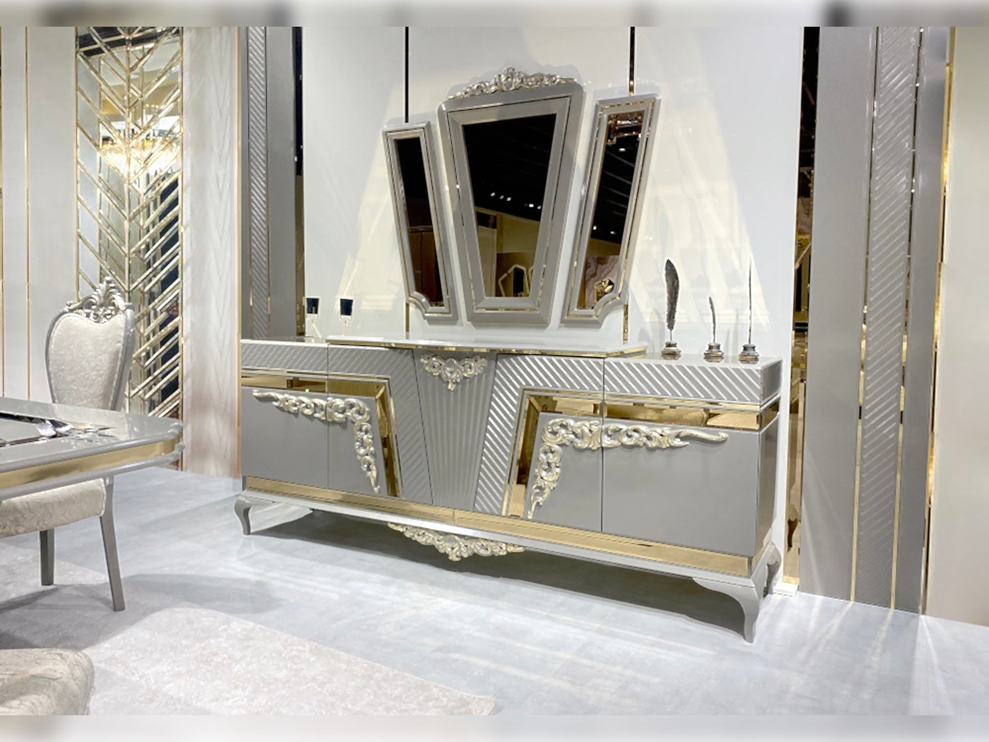 Verona Diningroom Consol With Mirror