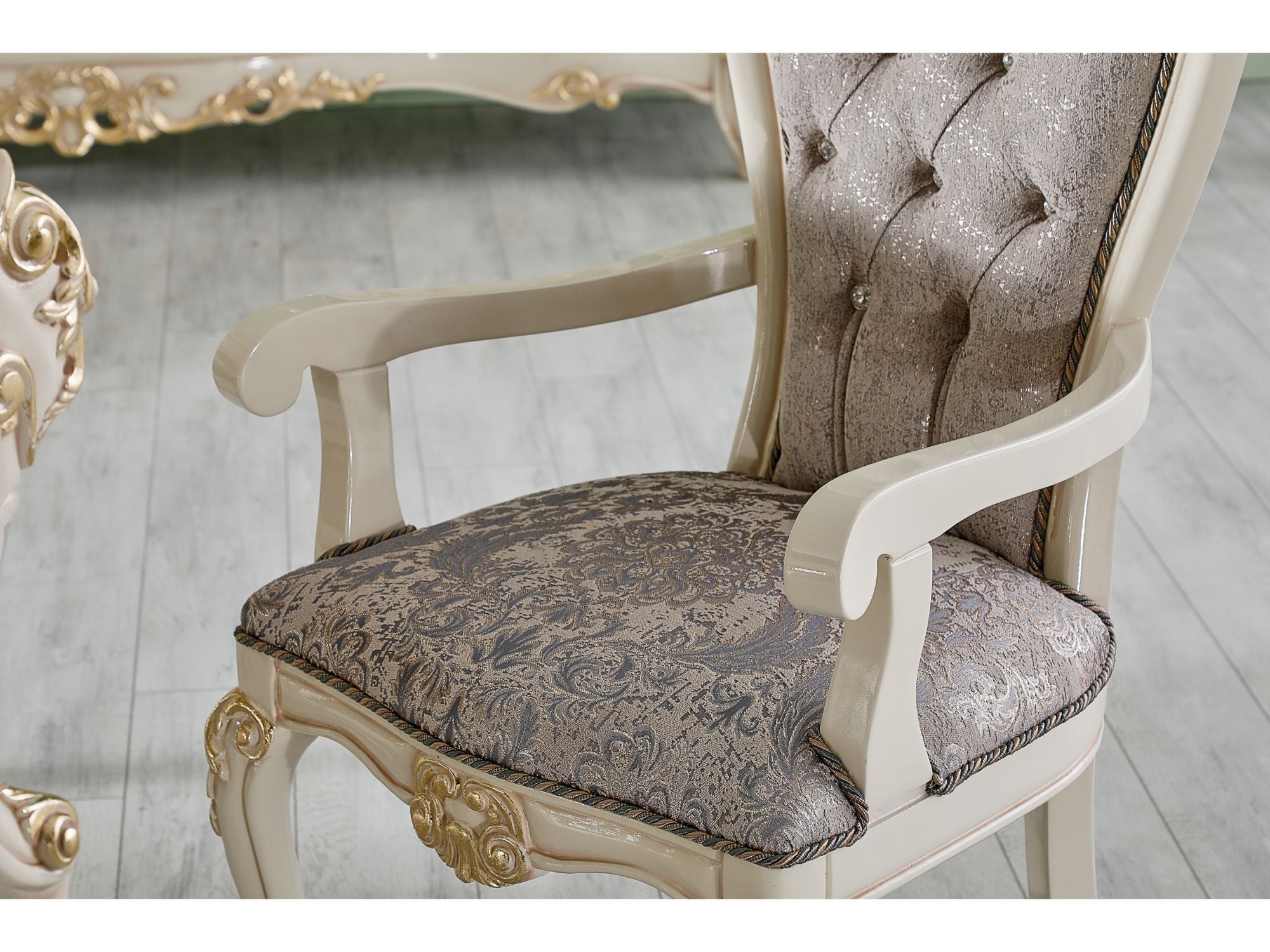 Kelebek Diningroom Arm Chair