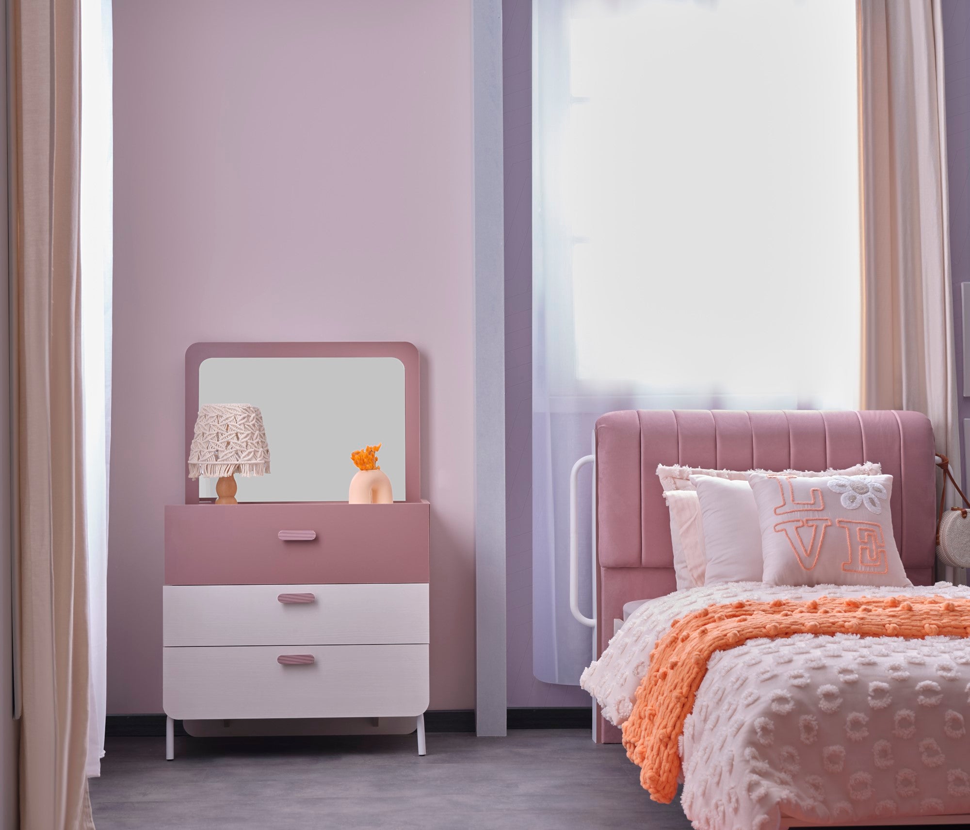 Linda Kids Room Set (Twin Bed & Study Desk & Nightstand)