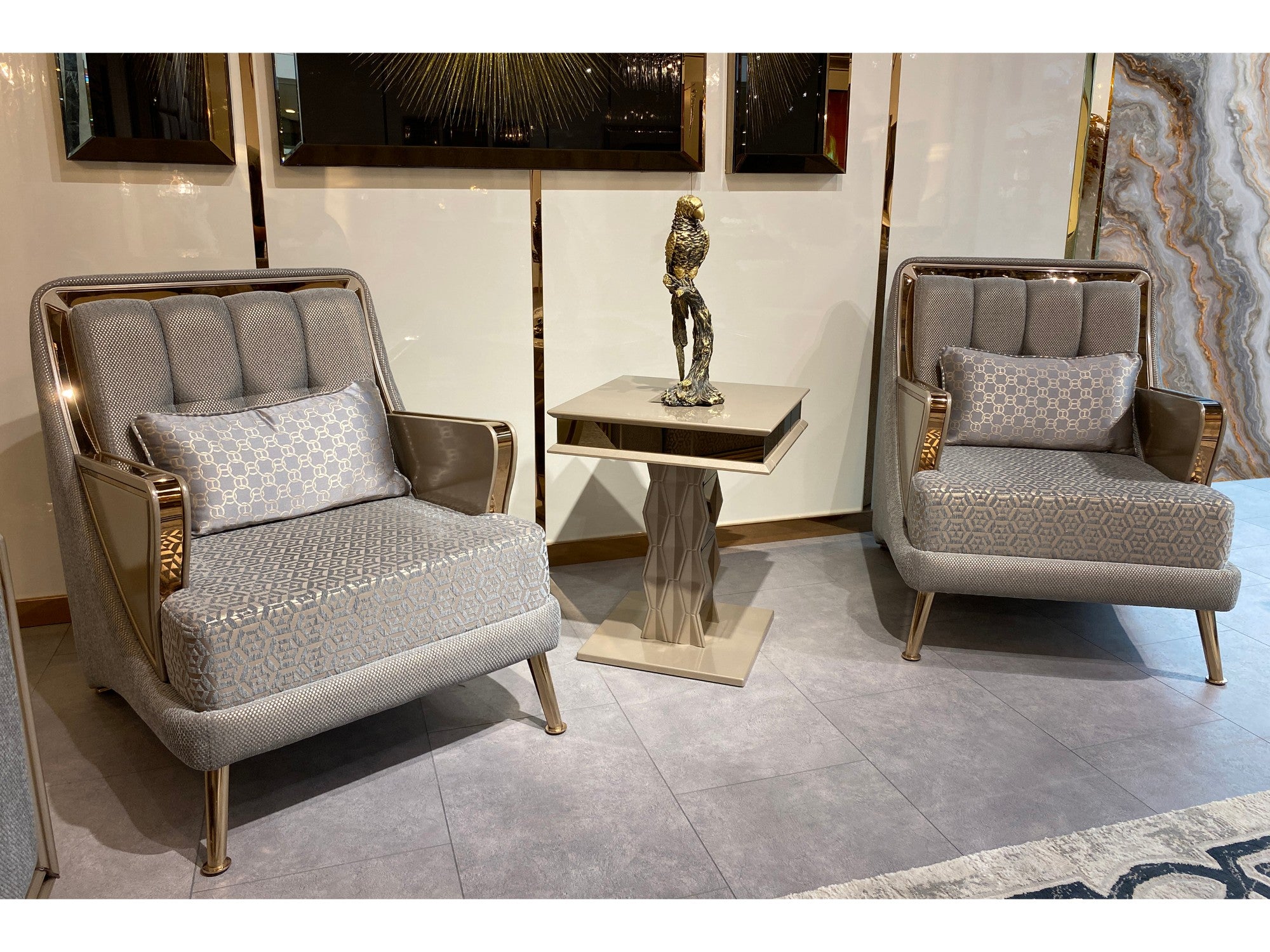 Lucas Chair