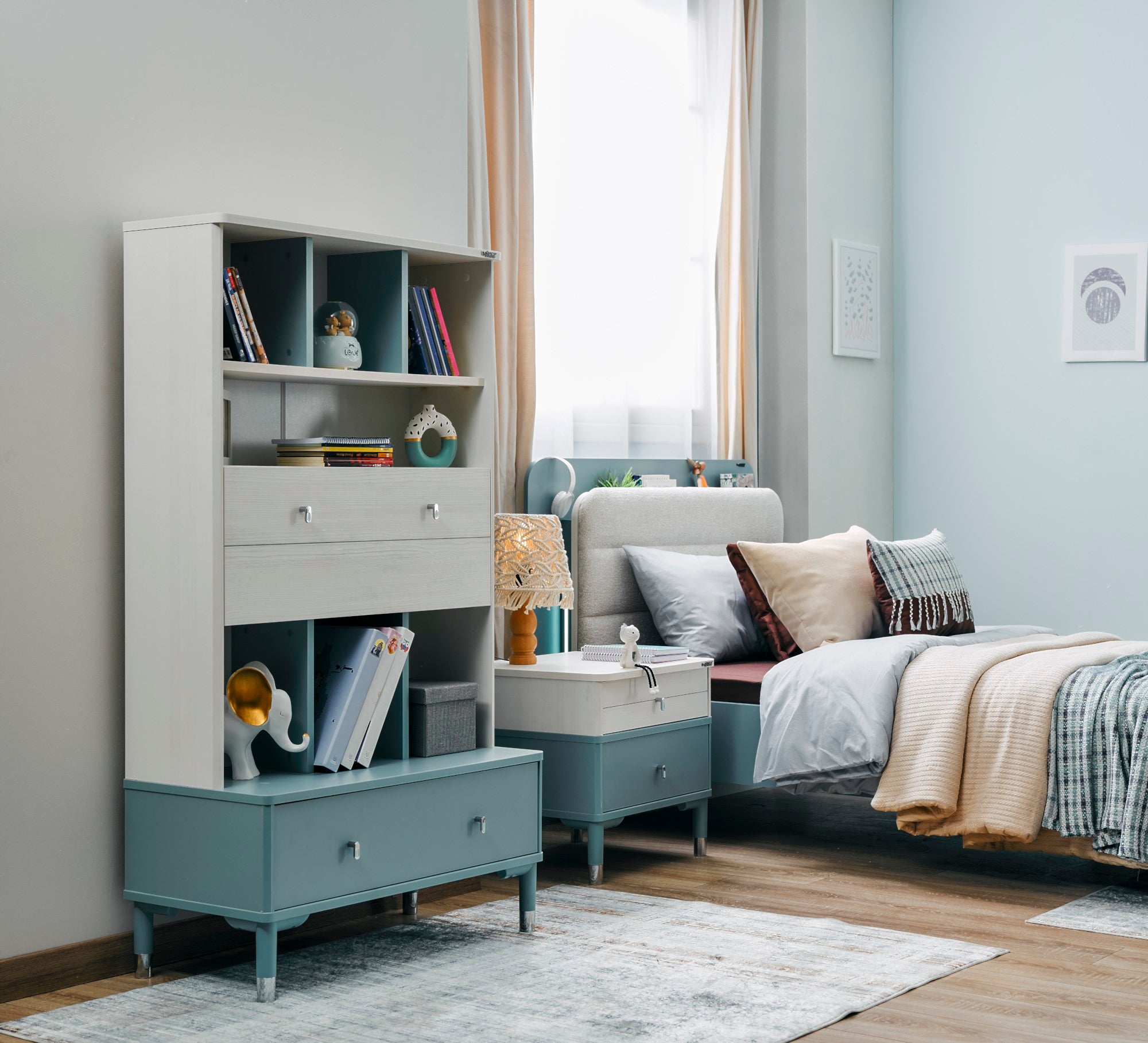 Marin Kids Room Set (Twin Bed & Study Desk & Nightstand)