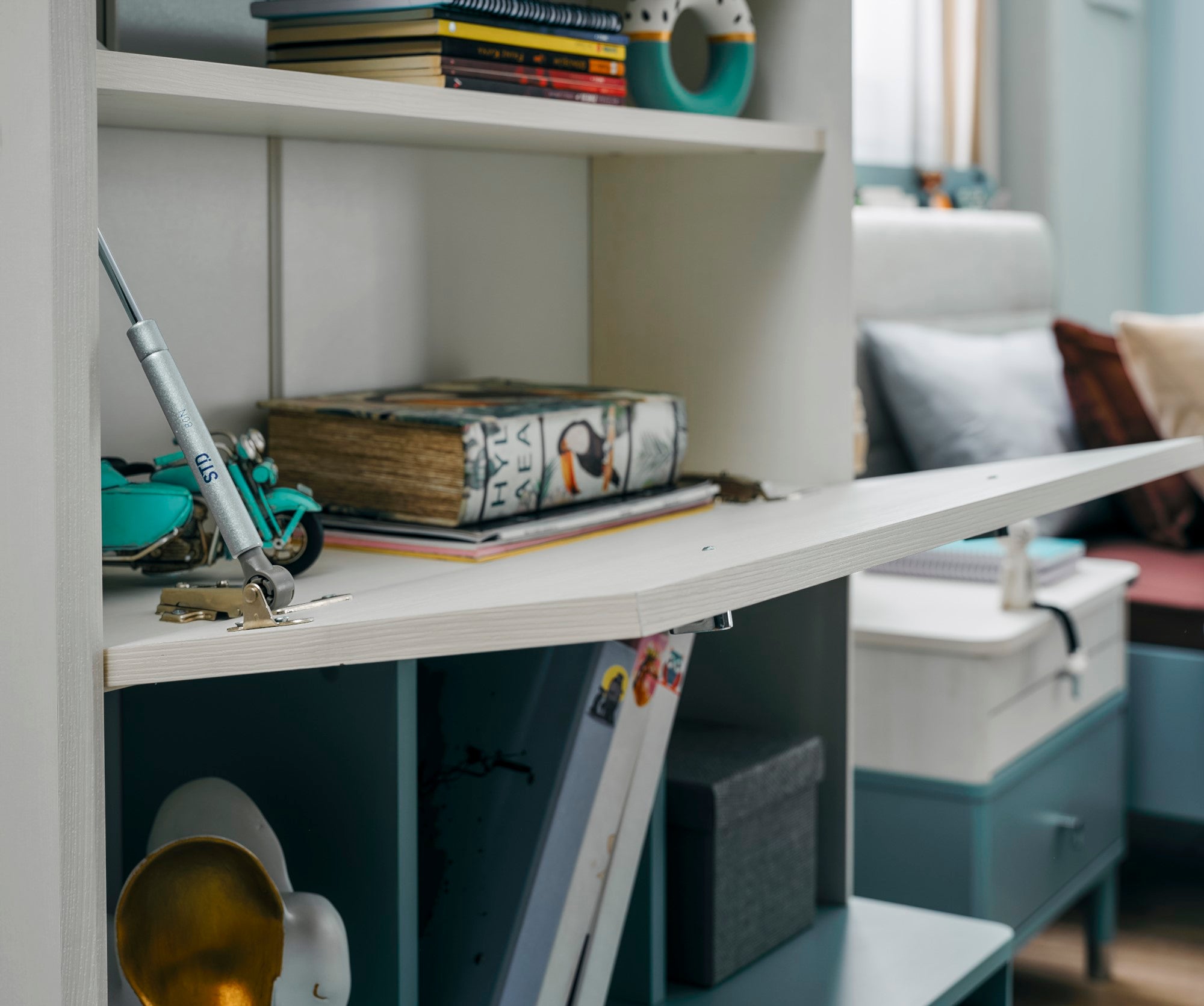 Marin Kids Room Set (Twin Bed & Study Desk & Nightstand)