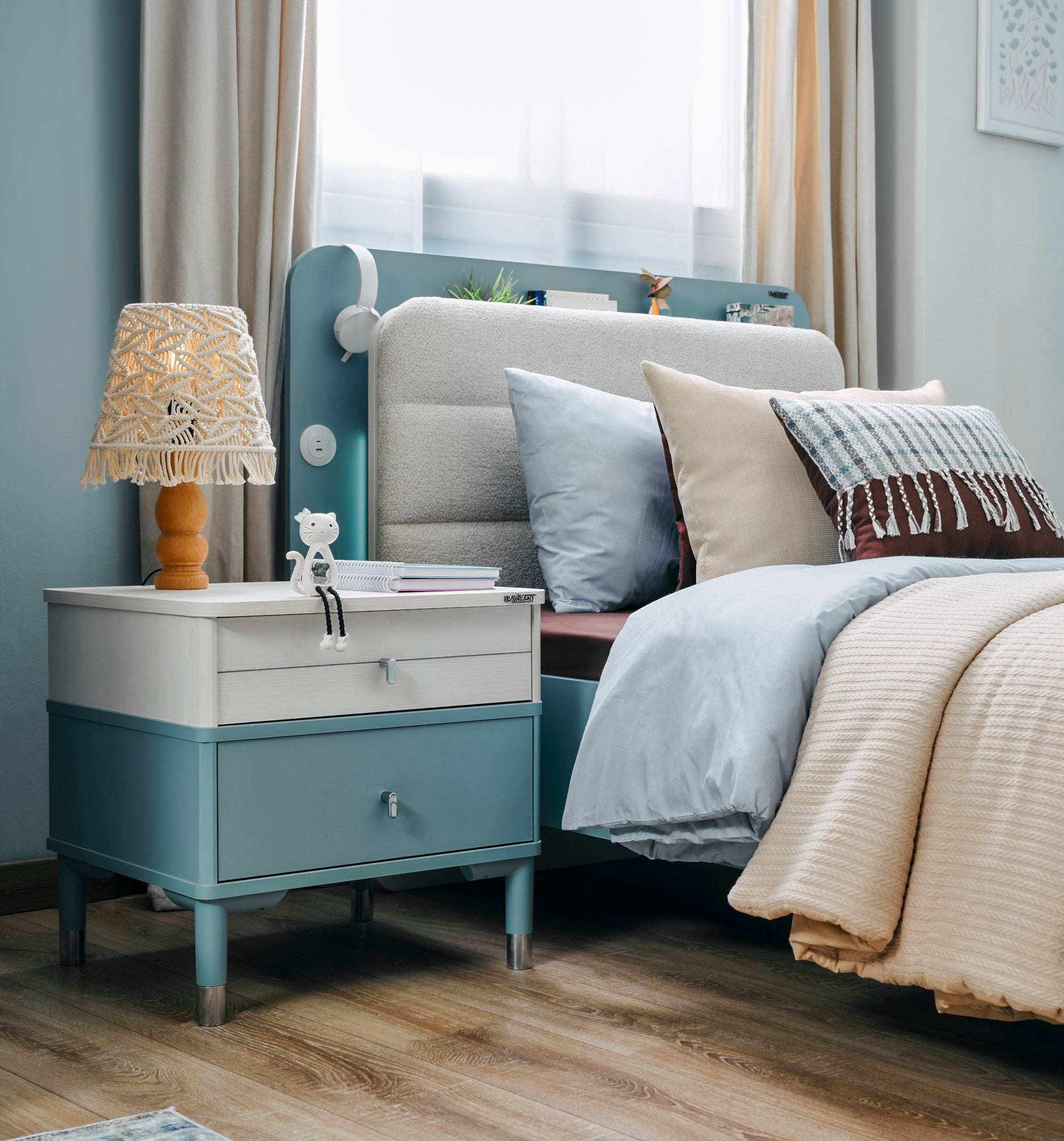 Marin Kids Room Set (Twin Bed & Study Desk & Nightstand)