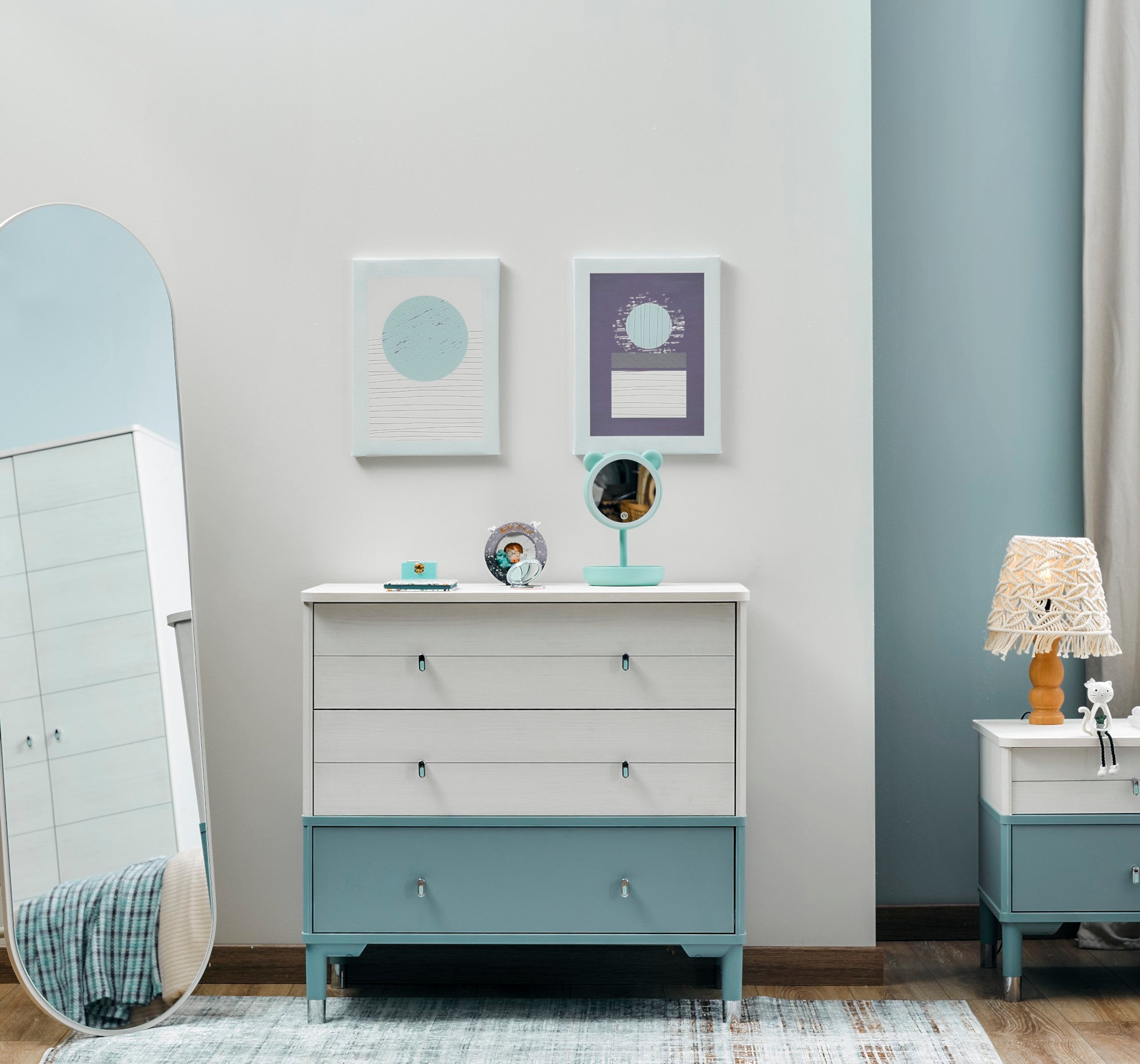 Marin Chiffonier With Mirror
