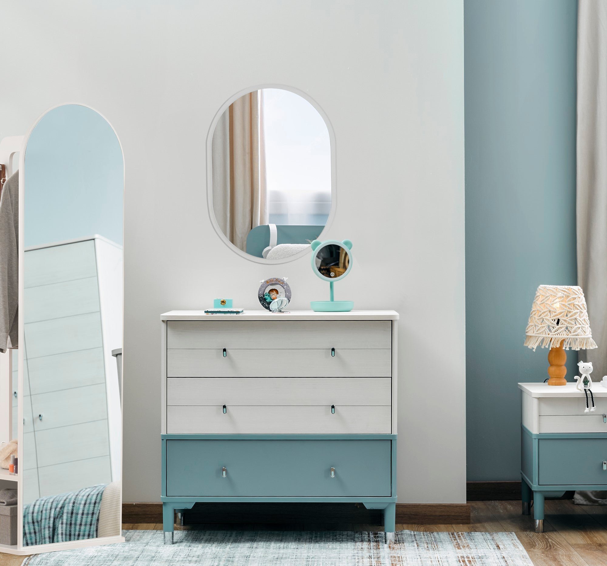 Marin Chiffonier With Mirror