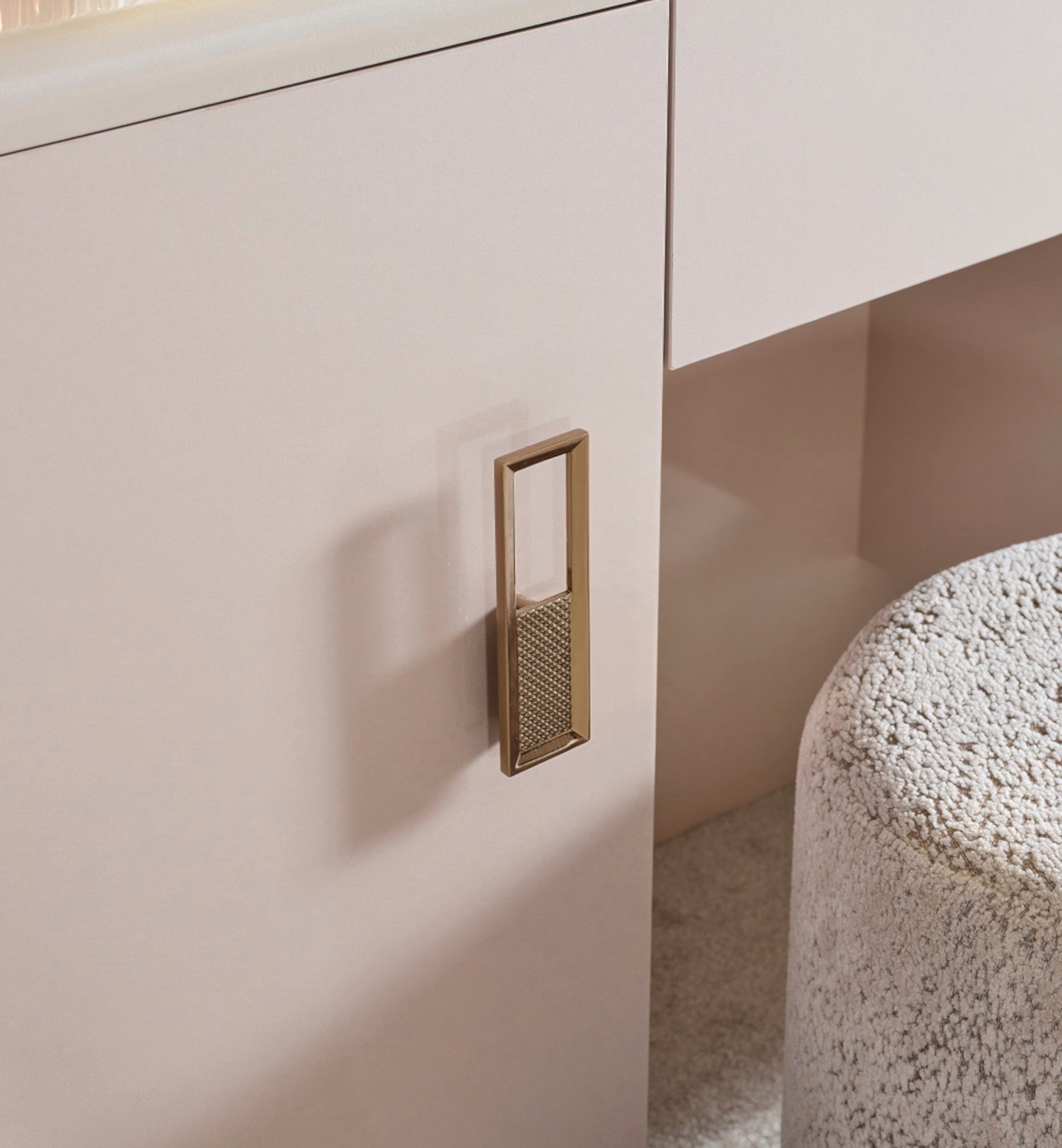 Nirvana Bedroom Dresser With Mirror