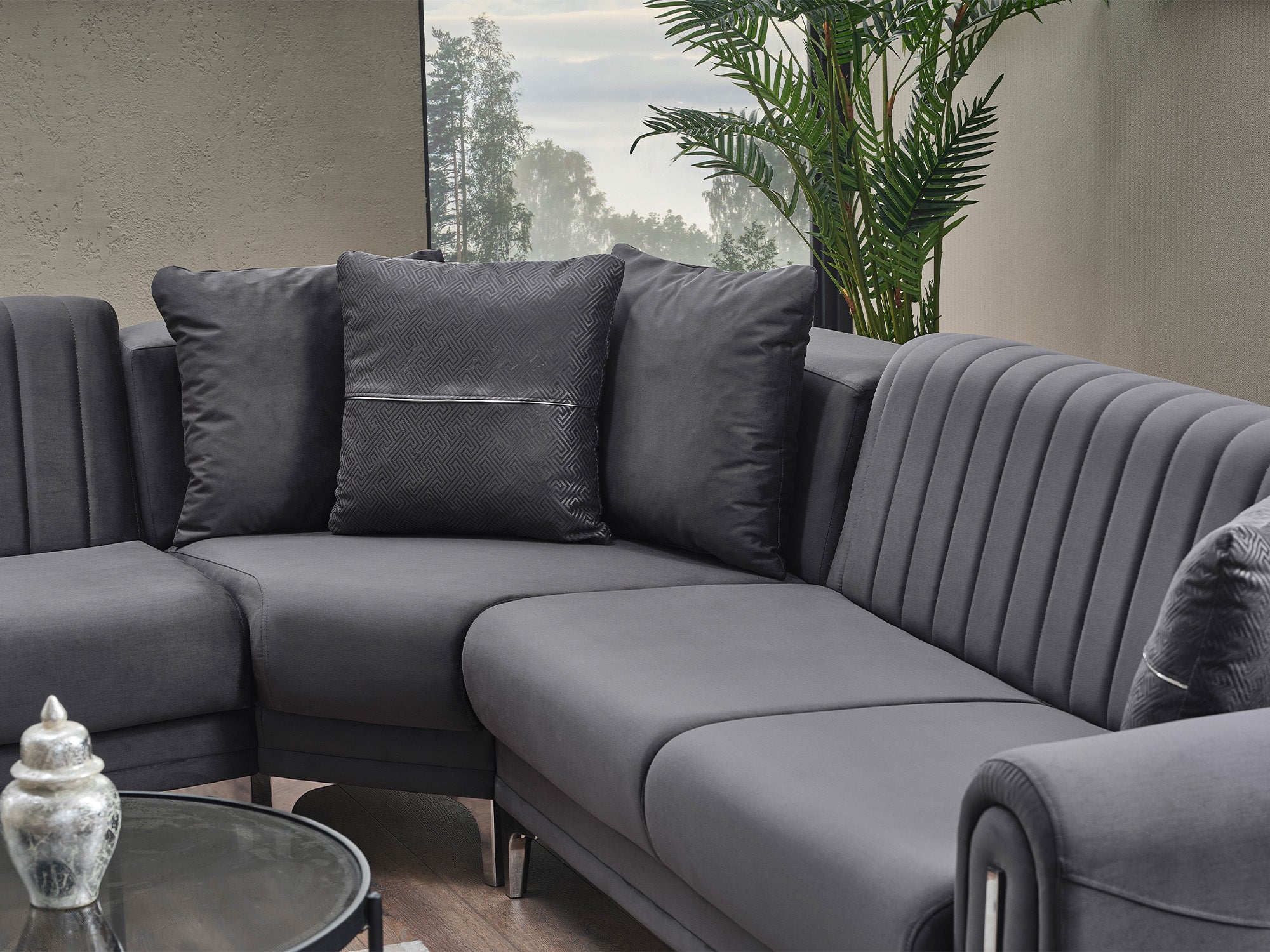 Oscar Sectional Sofa