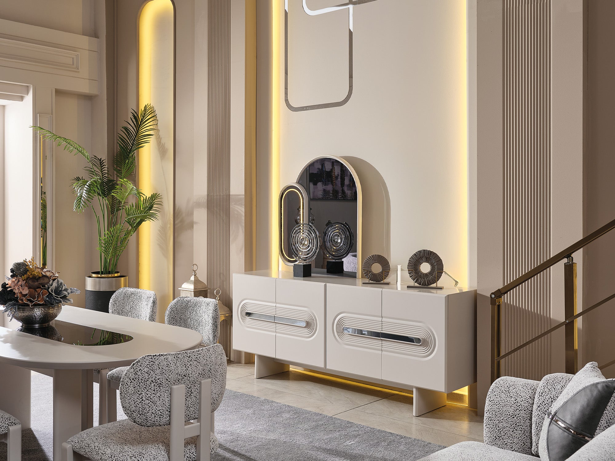 Parma Consol With Mirror