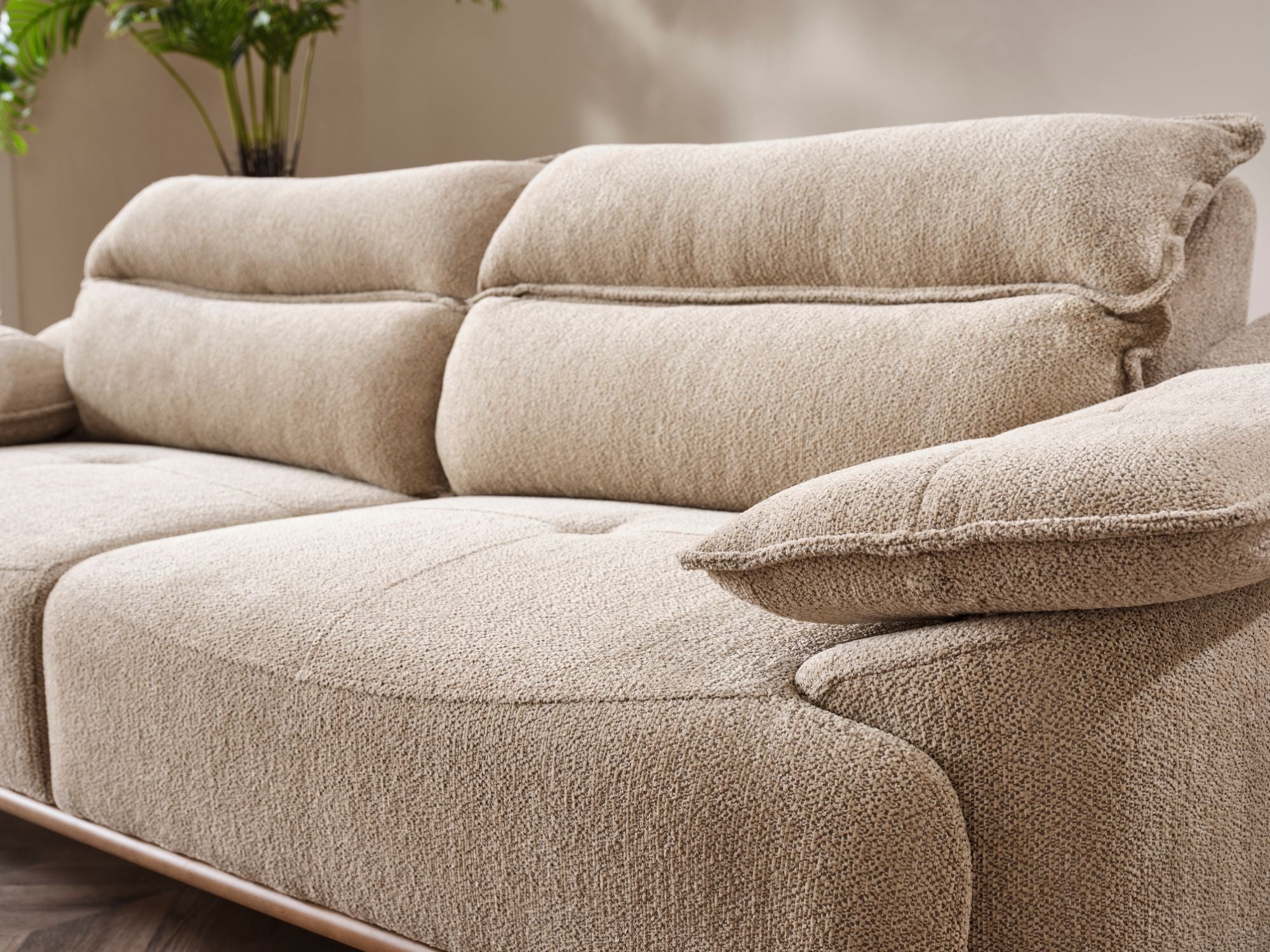 Quatro Convertible Sofa