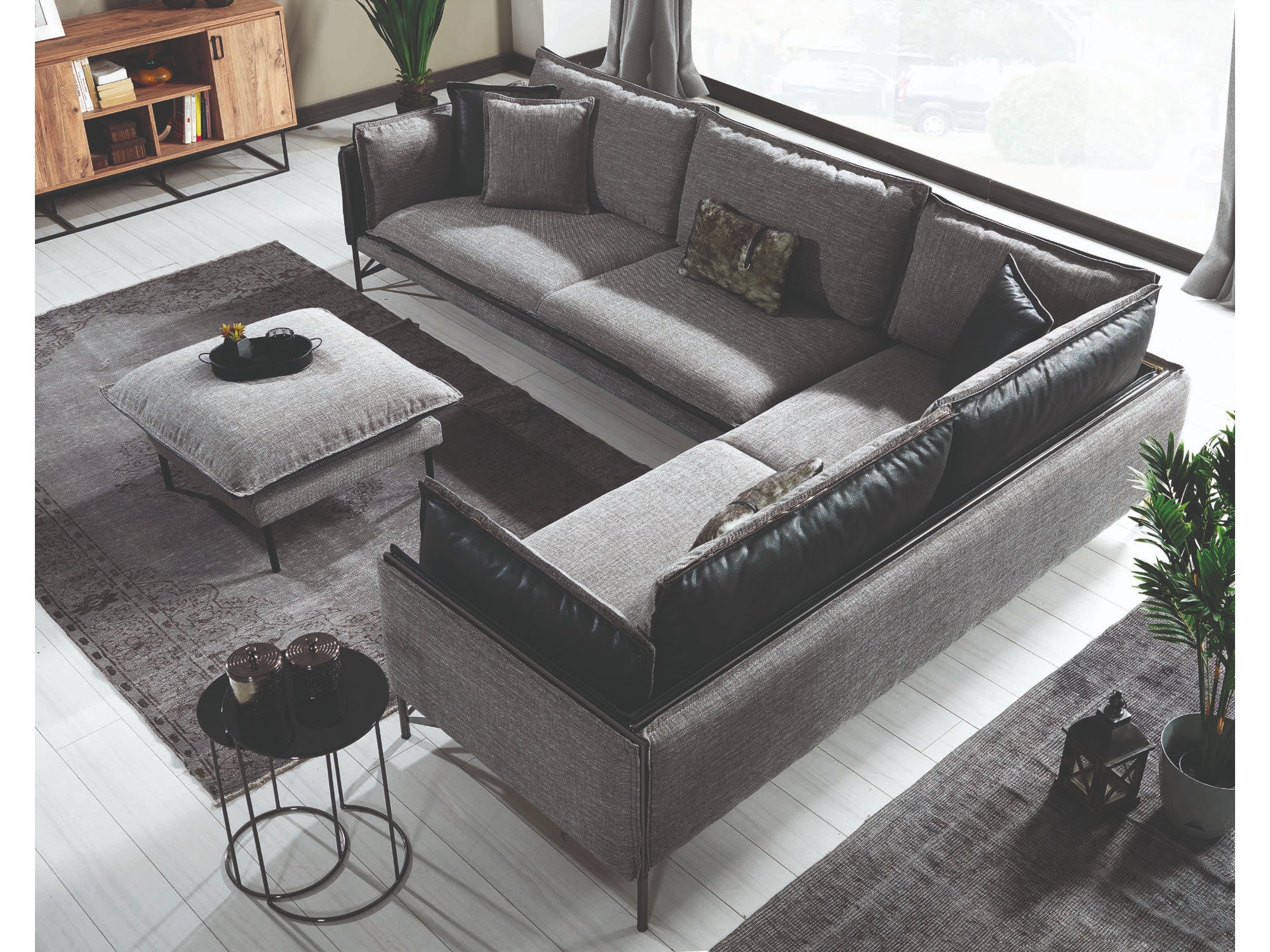 Riga Stationary Sectional