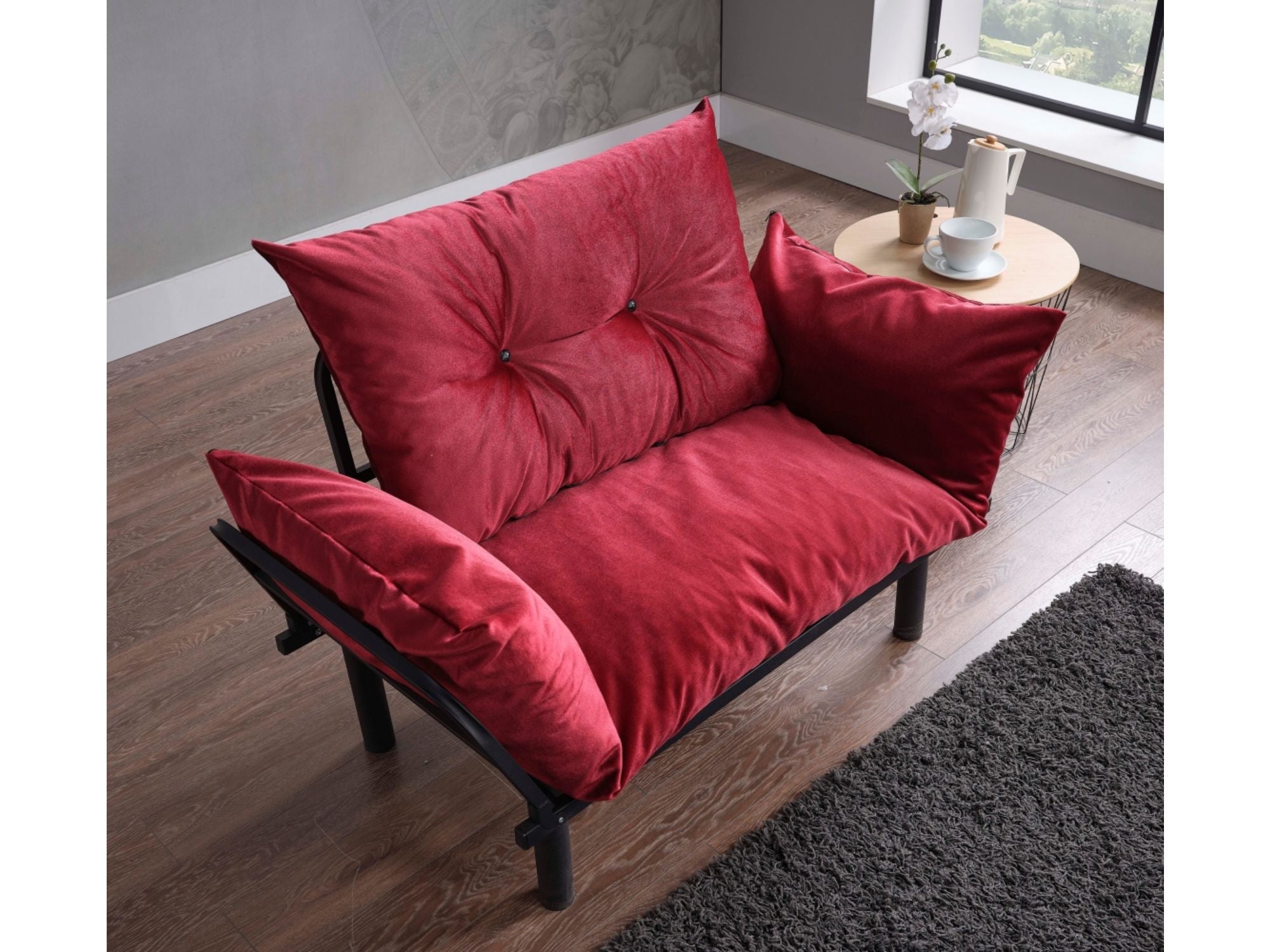 Sona Loveseat