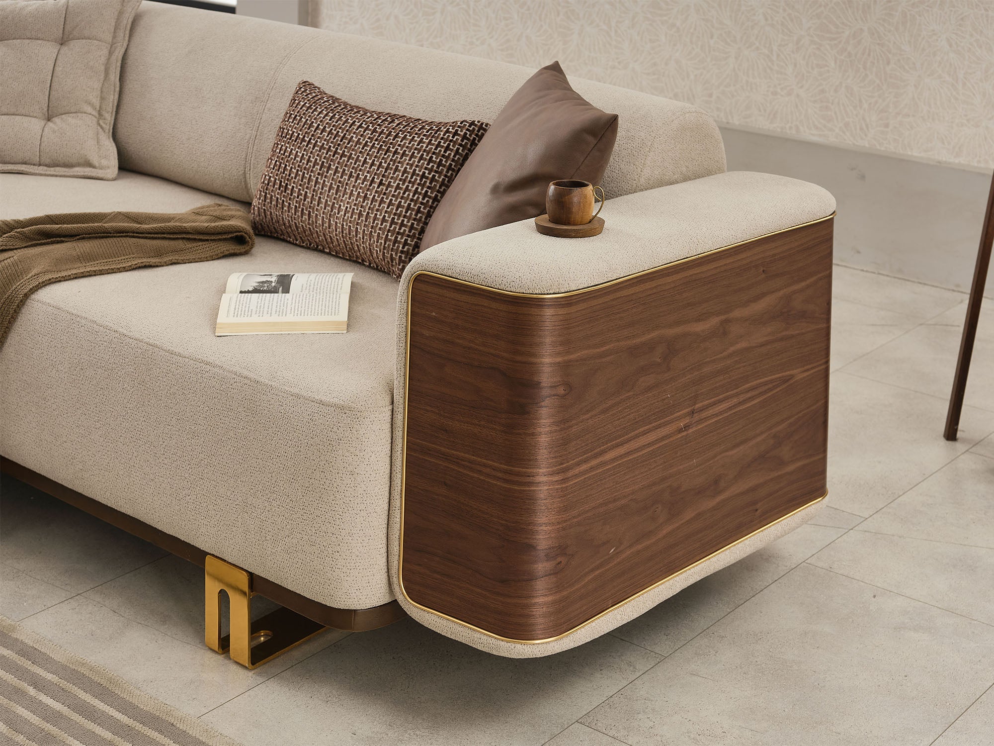 Wolker Convertible Sofa