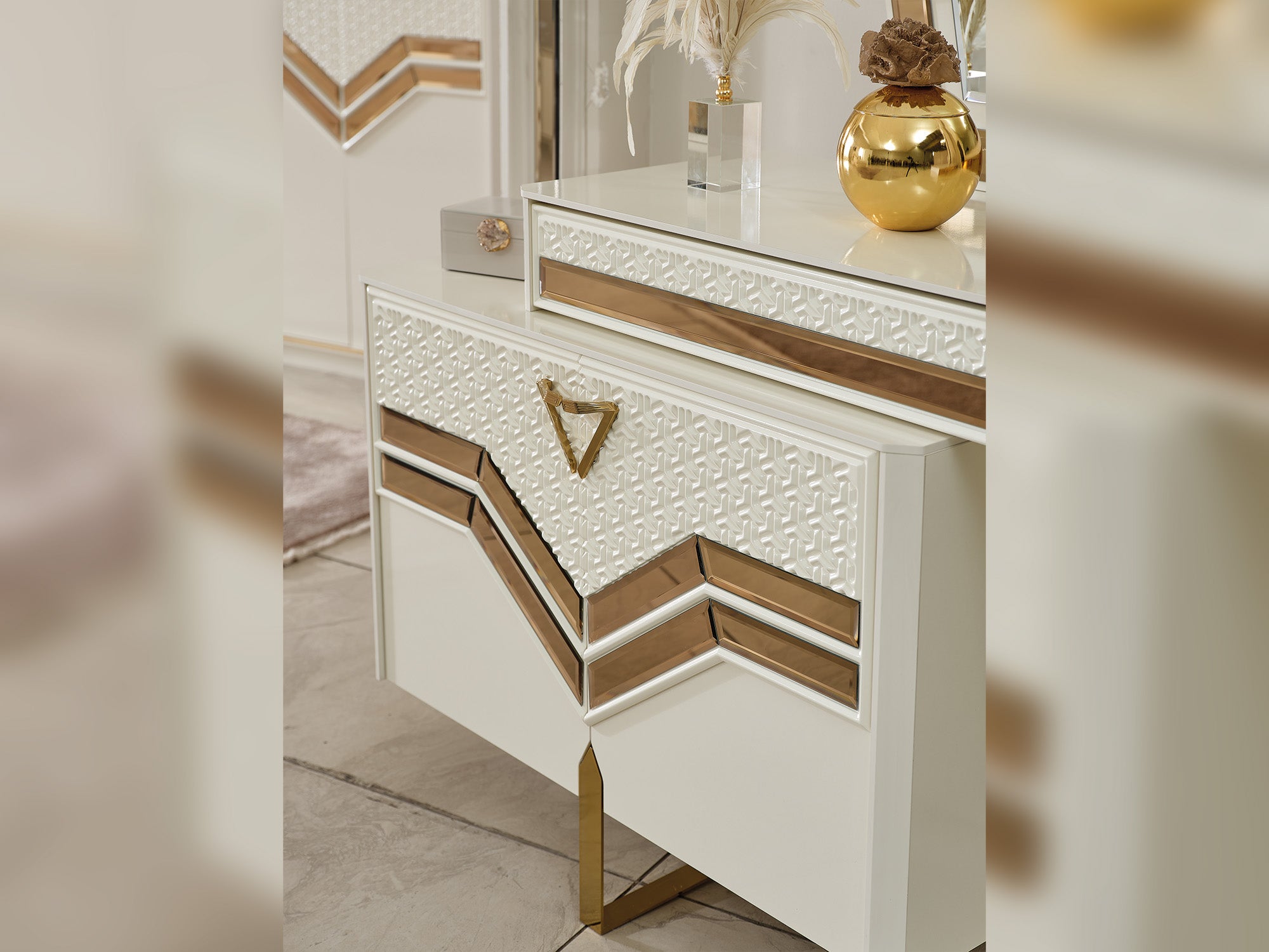 Zen Dresser With Mirror
