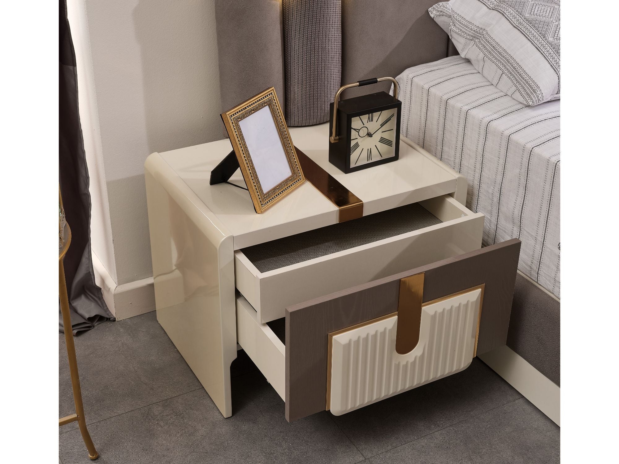 Zurich Nightstand