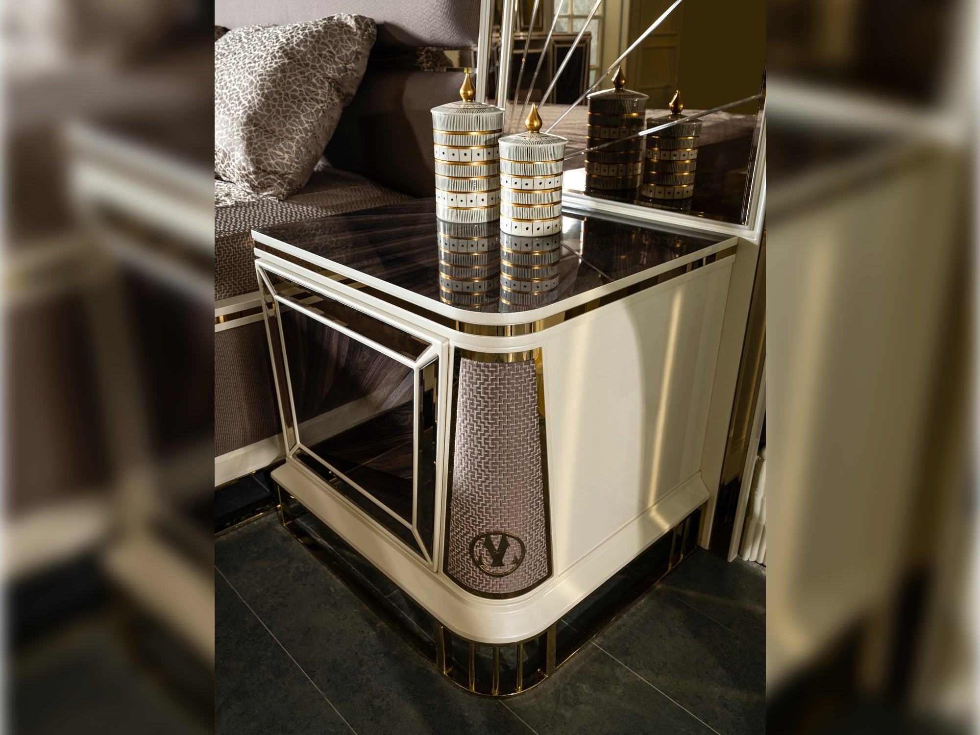 Bugatti Nightstand With Back Panel