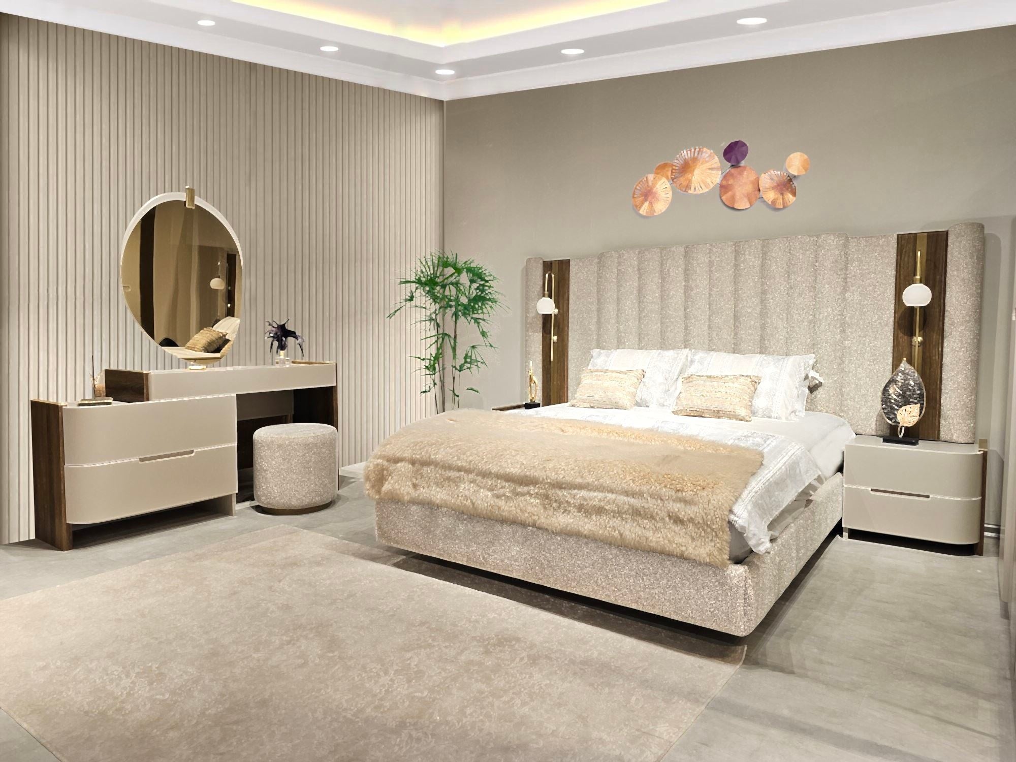 Urgup Bedroom (Queen Storage Bed With Headboard & Dresser With Mirror & 2 Nightstand)