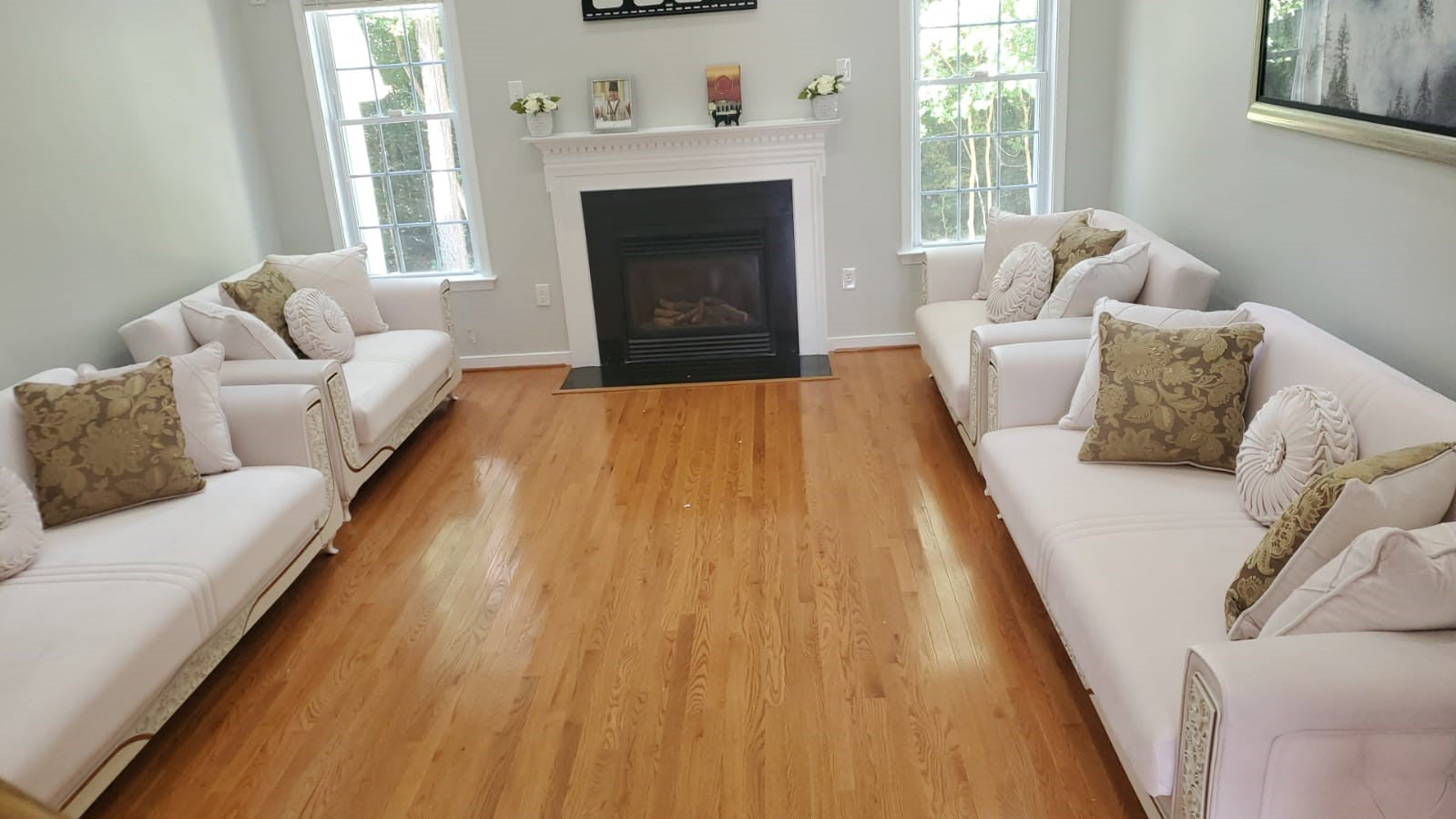 Carmen Convertible Livingroom Loveseat Ivory White With Cream Klapa