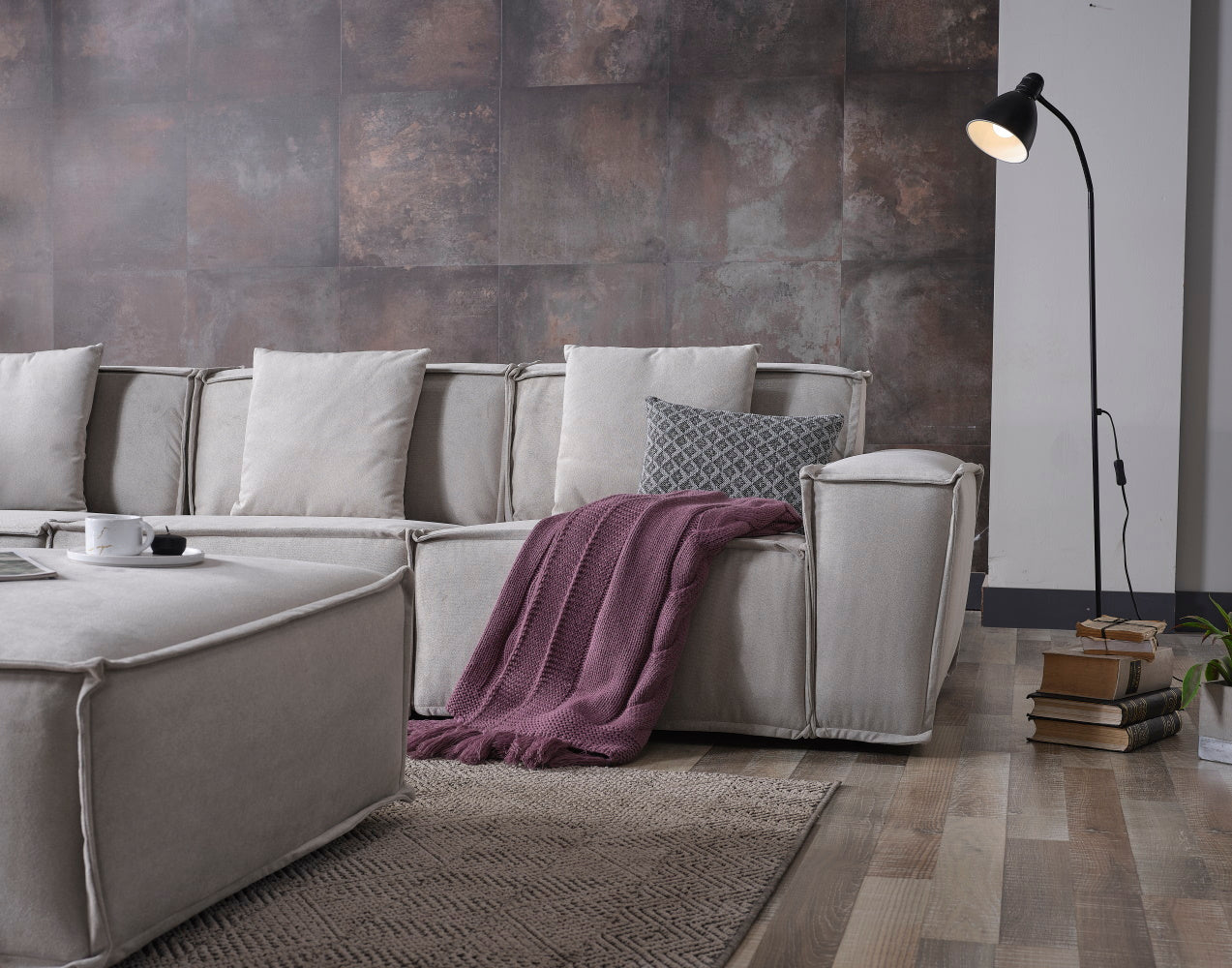 Padova Sectional With Ottoman Cream