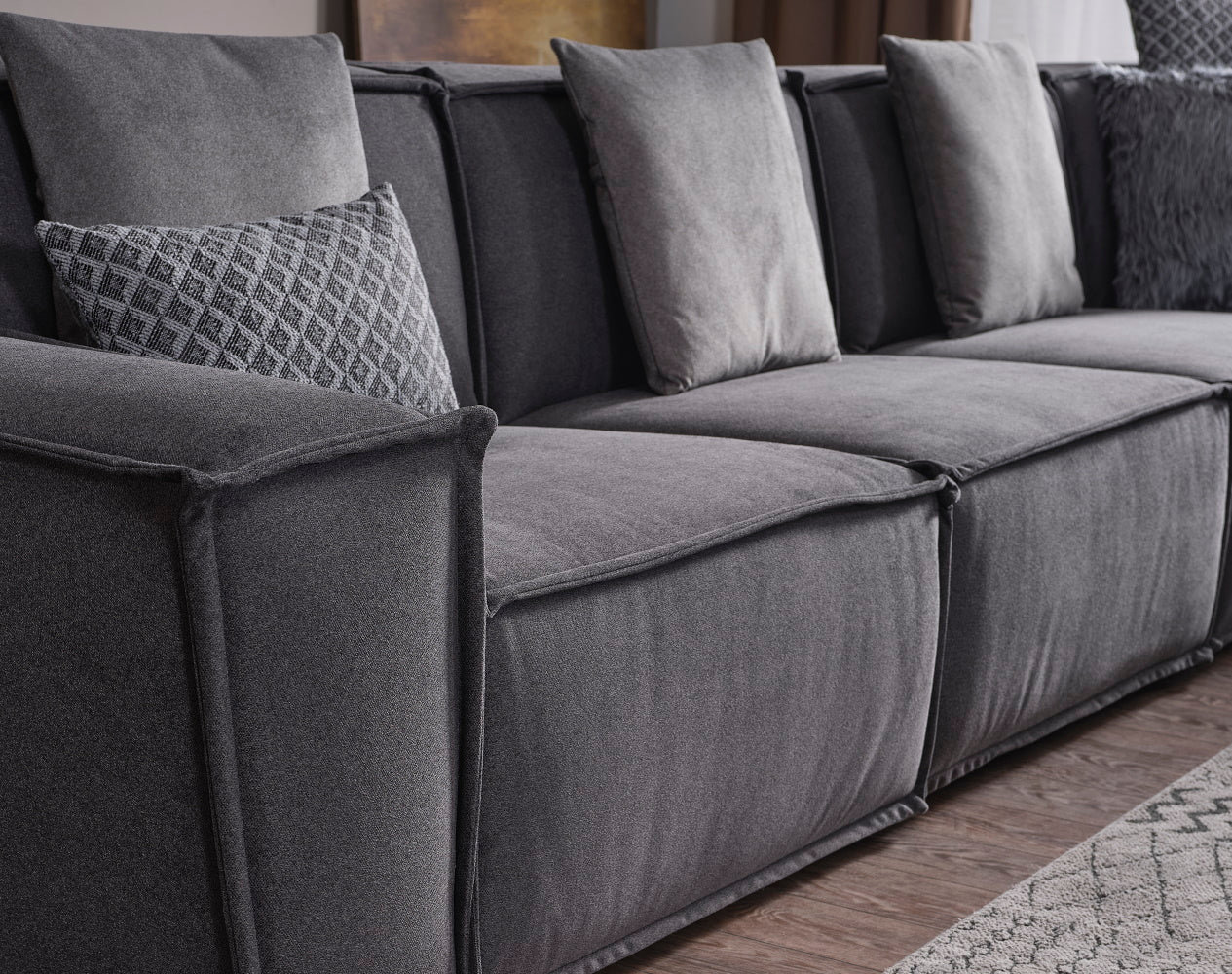 Padova Sectional With Ottoman Grey