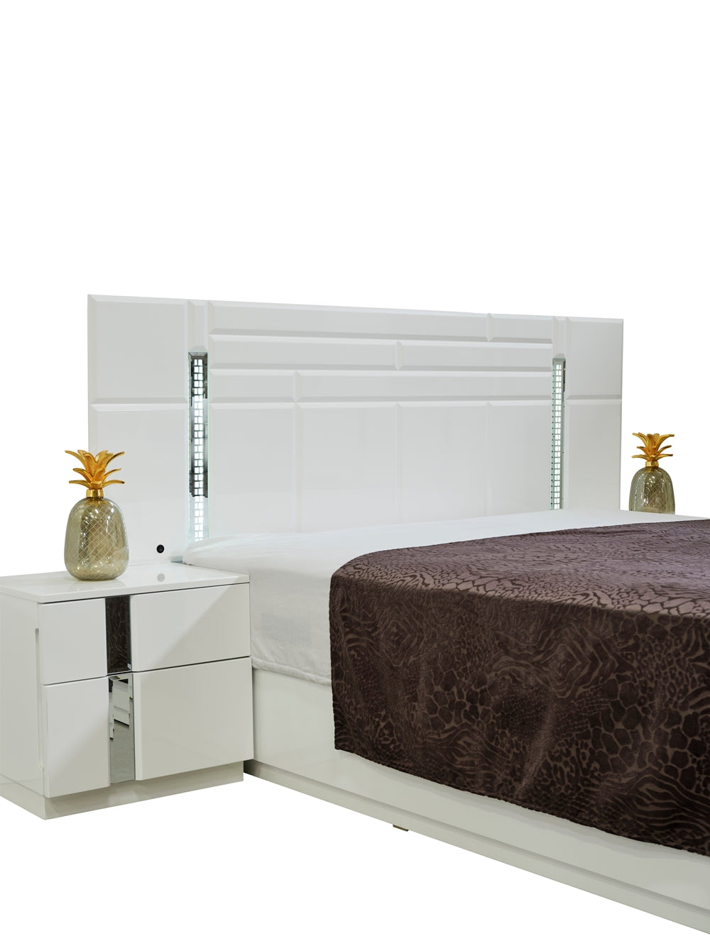 Sienna Nightstand