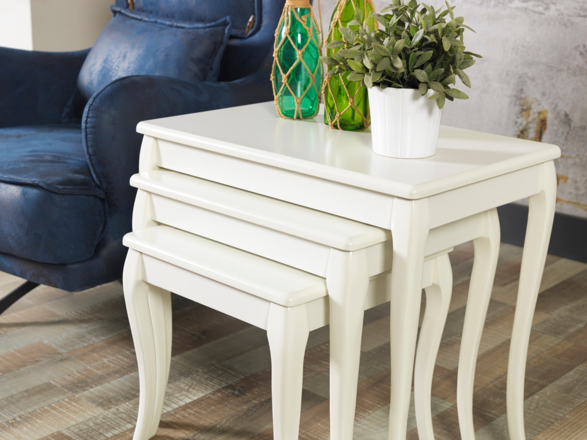 Valdez Nesting Table