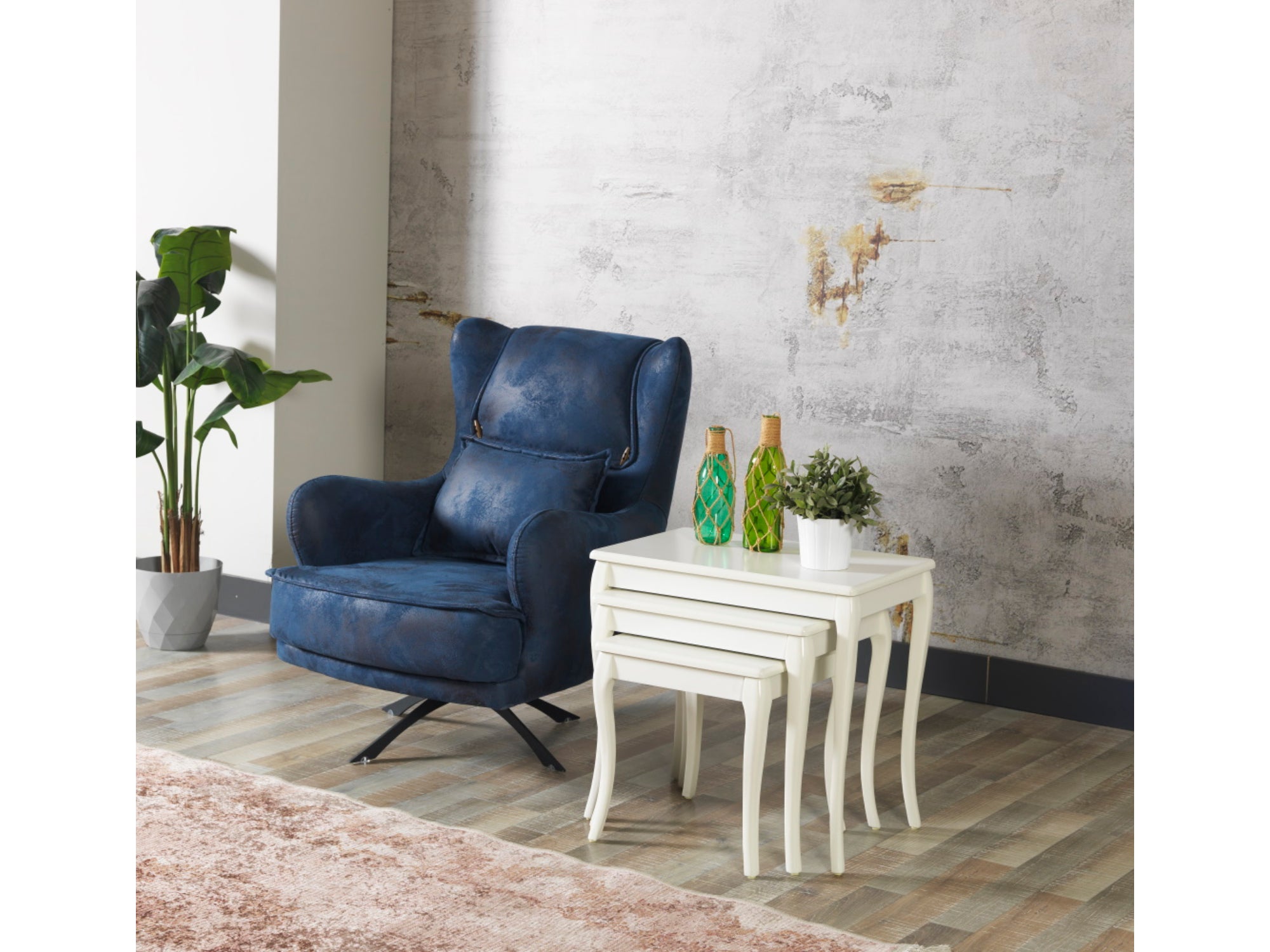 Valdez Nesting Table