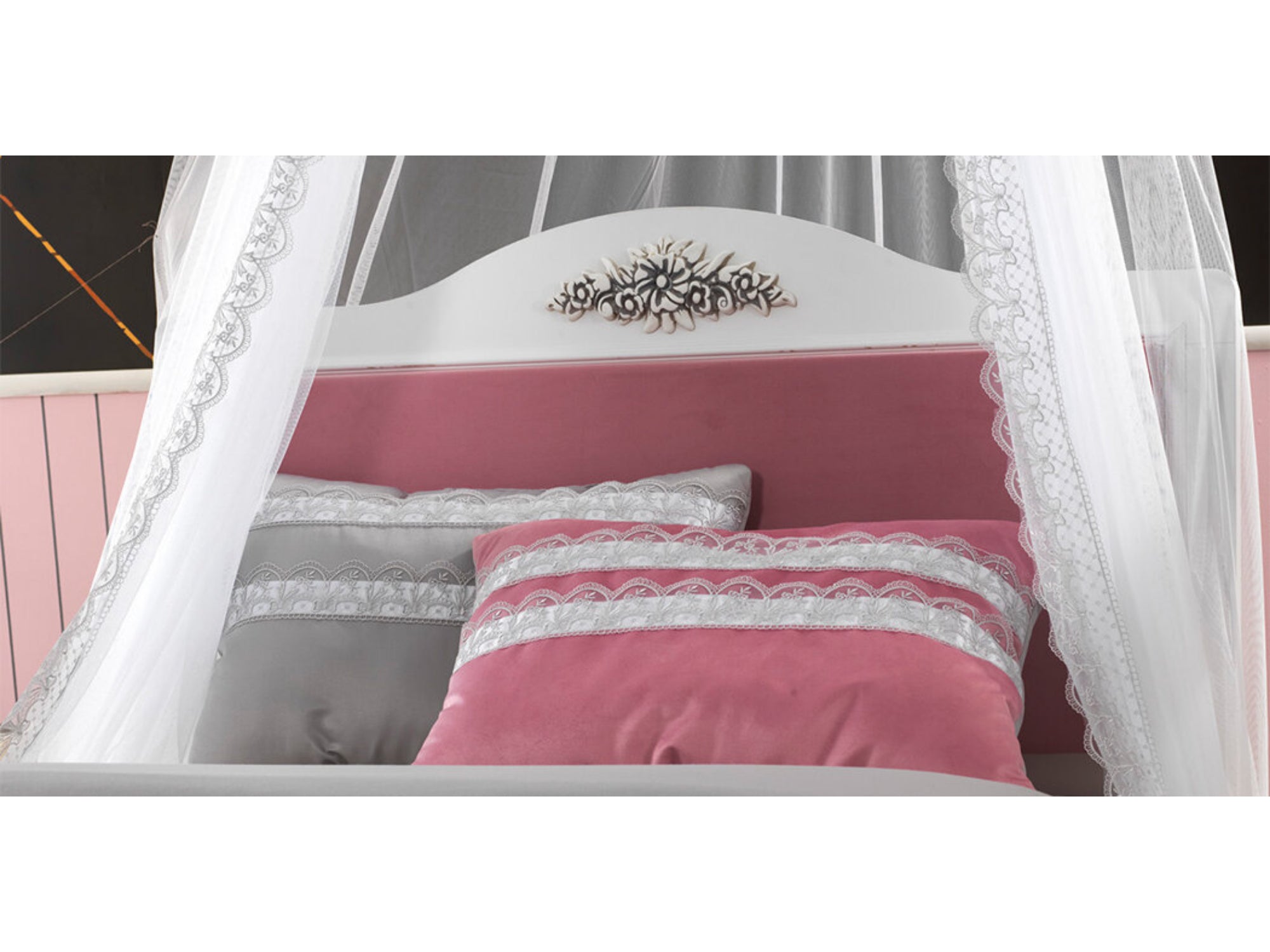 Angle Kids Room Set (Twin Bed & Study Desk & Nightstand)