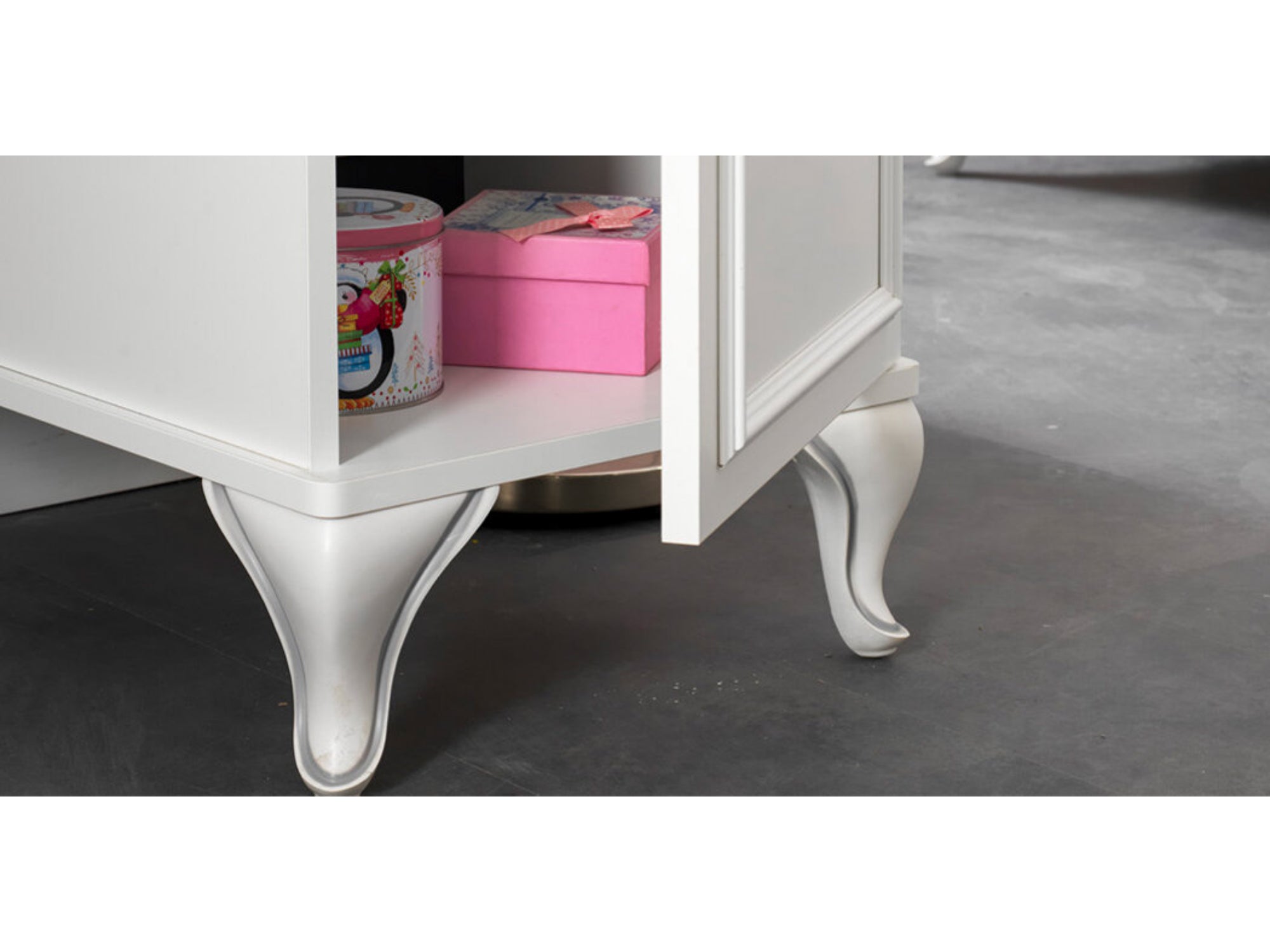 Angle Kids Room Set (Twin Bed & Study Desk & Nightstand)