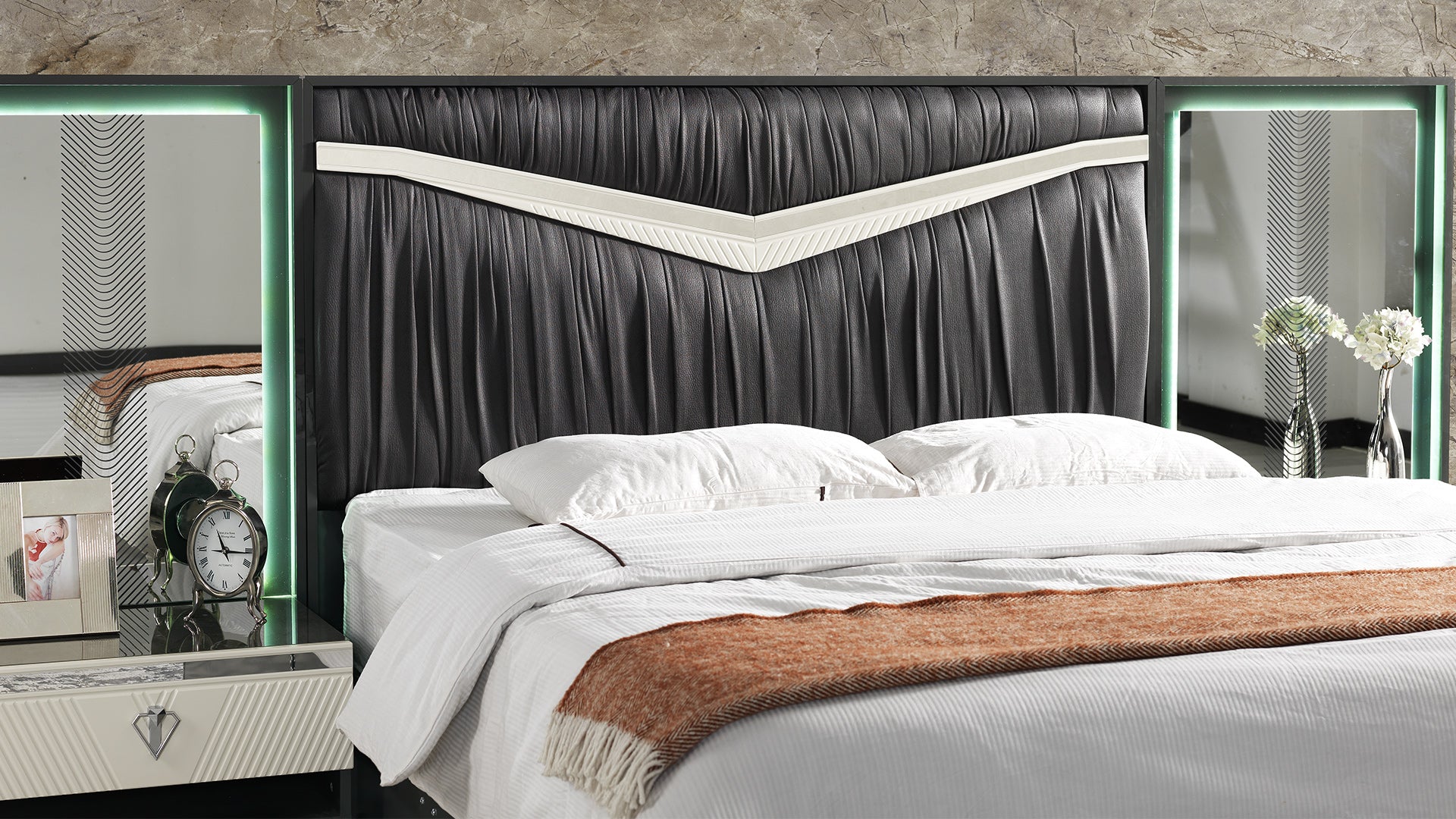 Tokyo Bedroom (Queen Storage Bed With Headboard & Dresser With Mirror & 2 Nightstand)