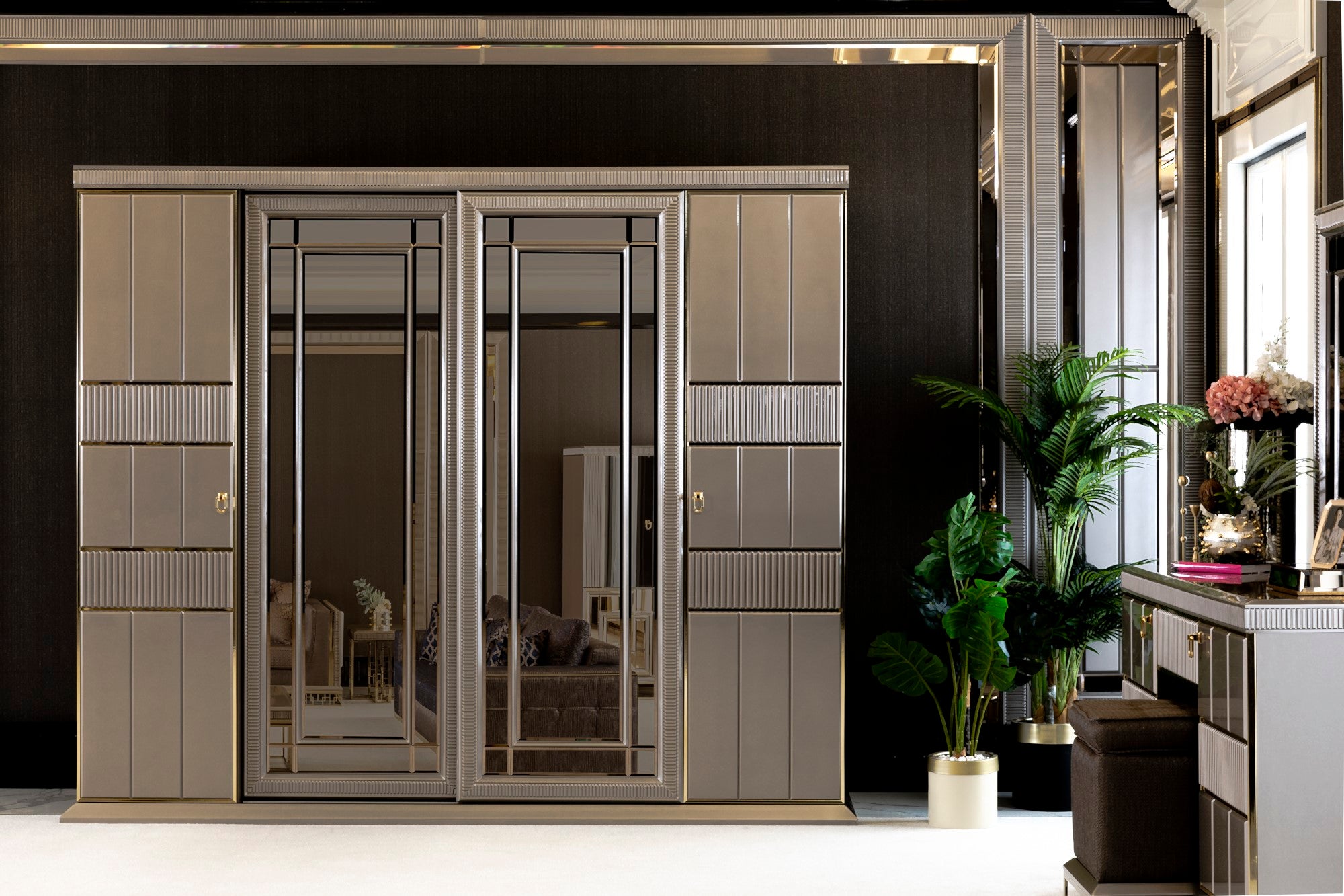 Versace 6 Doors Wardrop